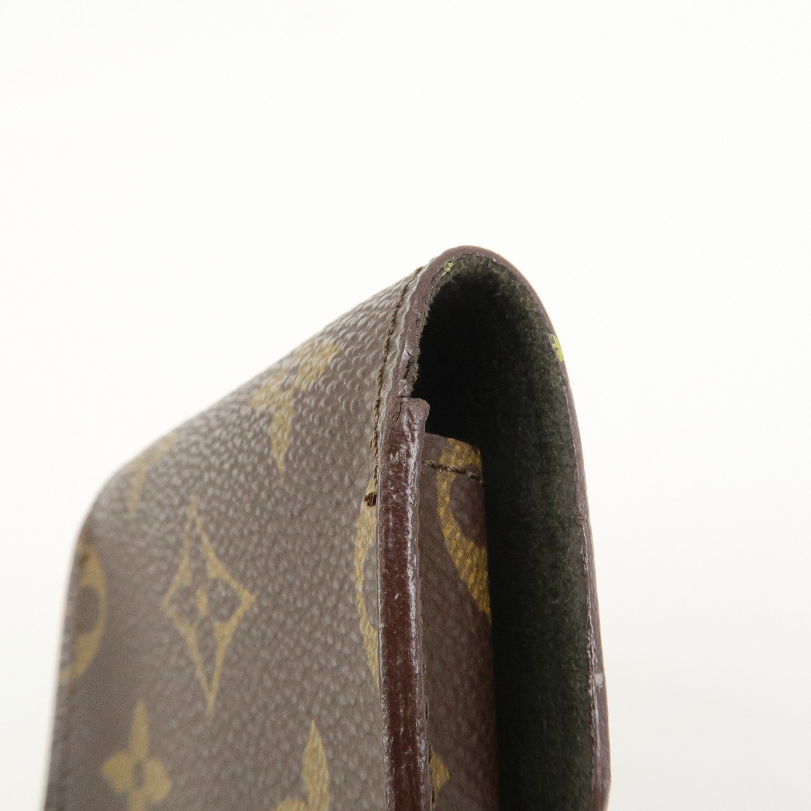 Louis Vuitton Monogram Étui Lunettes Rabat Glasses Case M62970