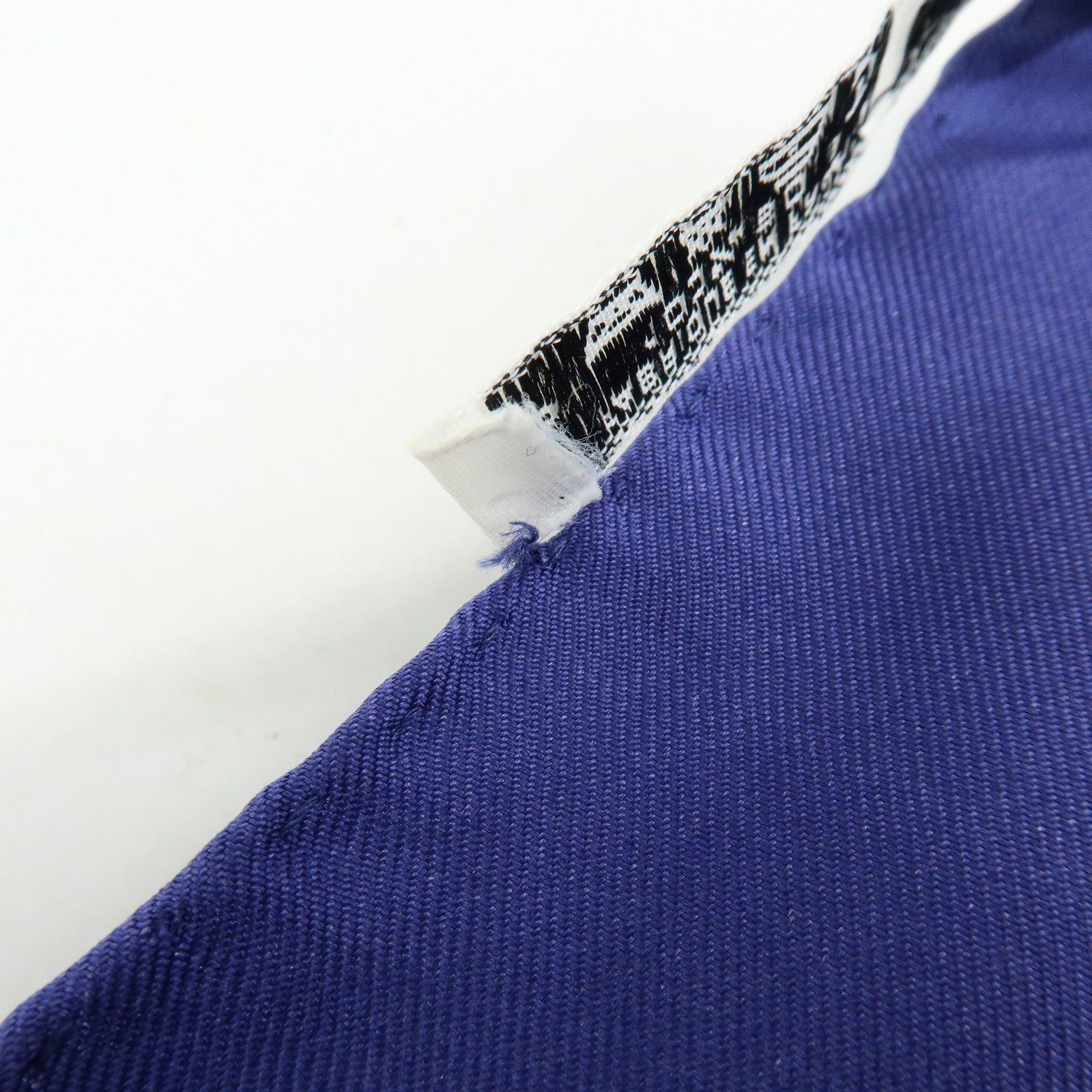 HERMES Carre 90 Silk 100% Scarf CERES White Blue Navy