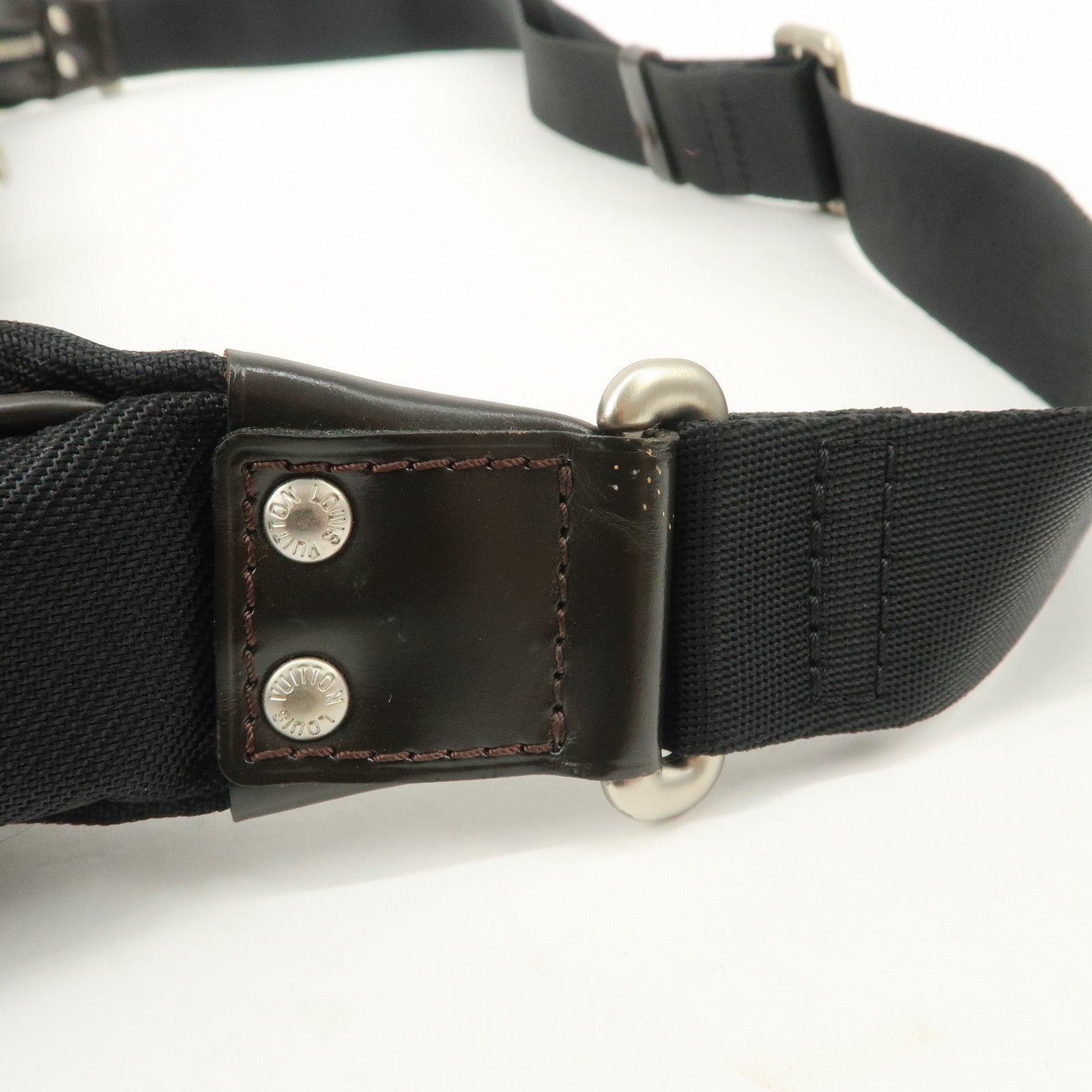 Louis Vuitton Damier Giant Canvas Nume Leather Explorateur M93616