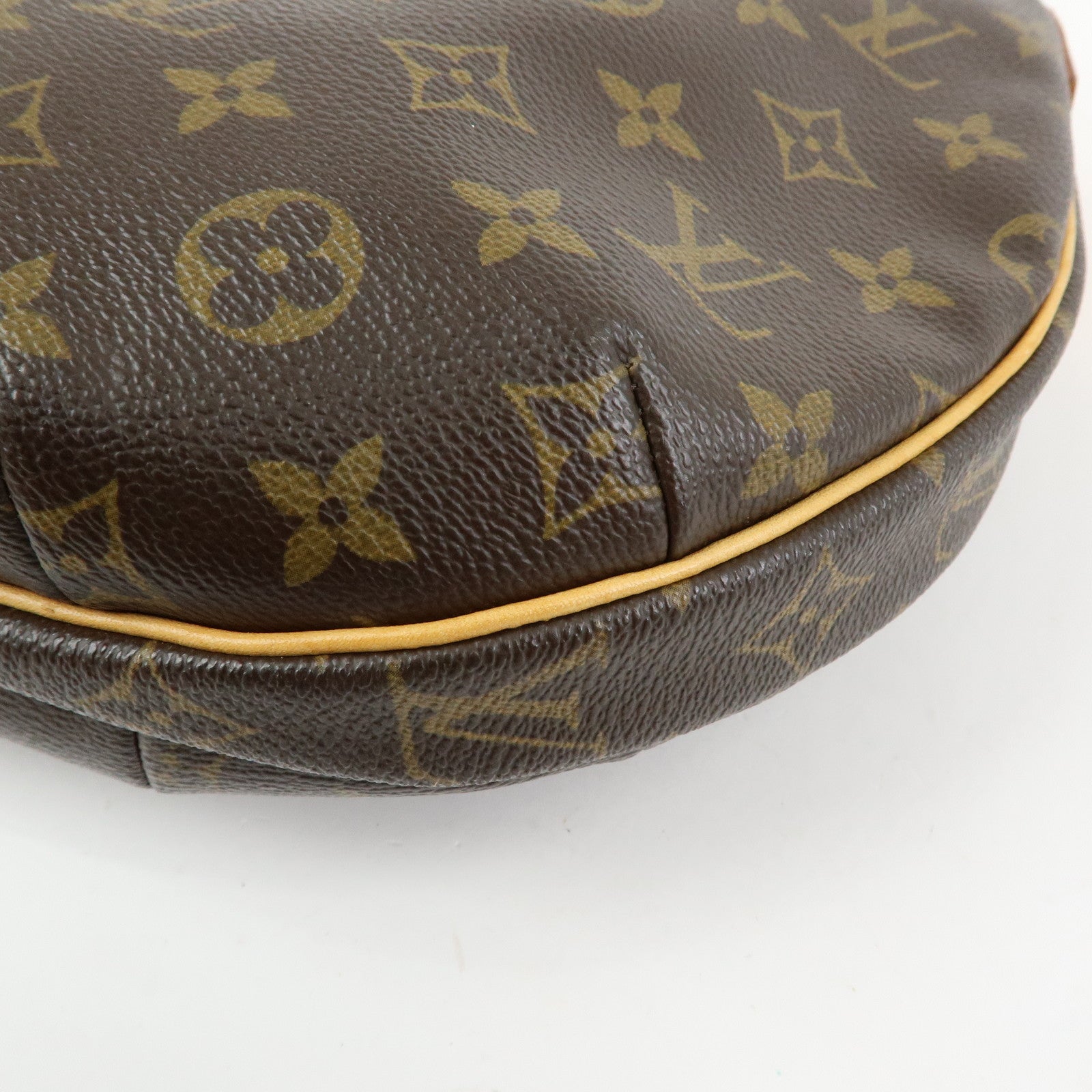 Louis Vuitton Monogram Croissant MM Shoulder Bag Brown M51512