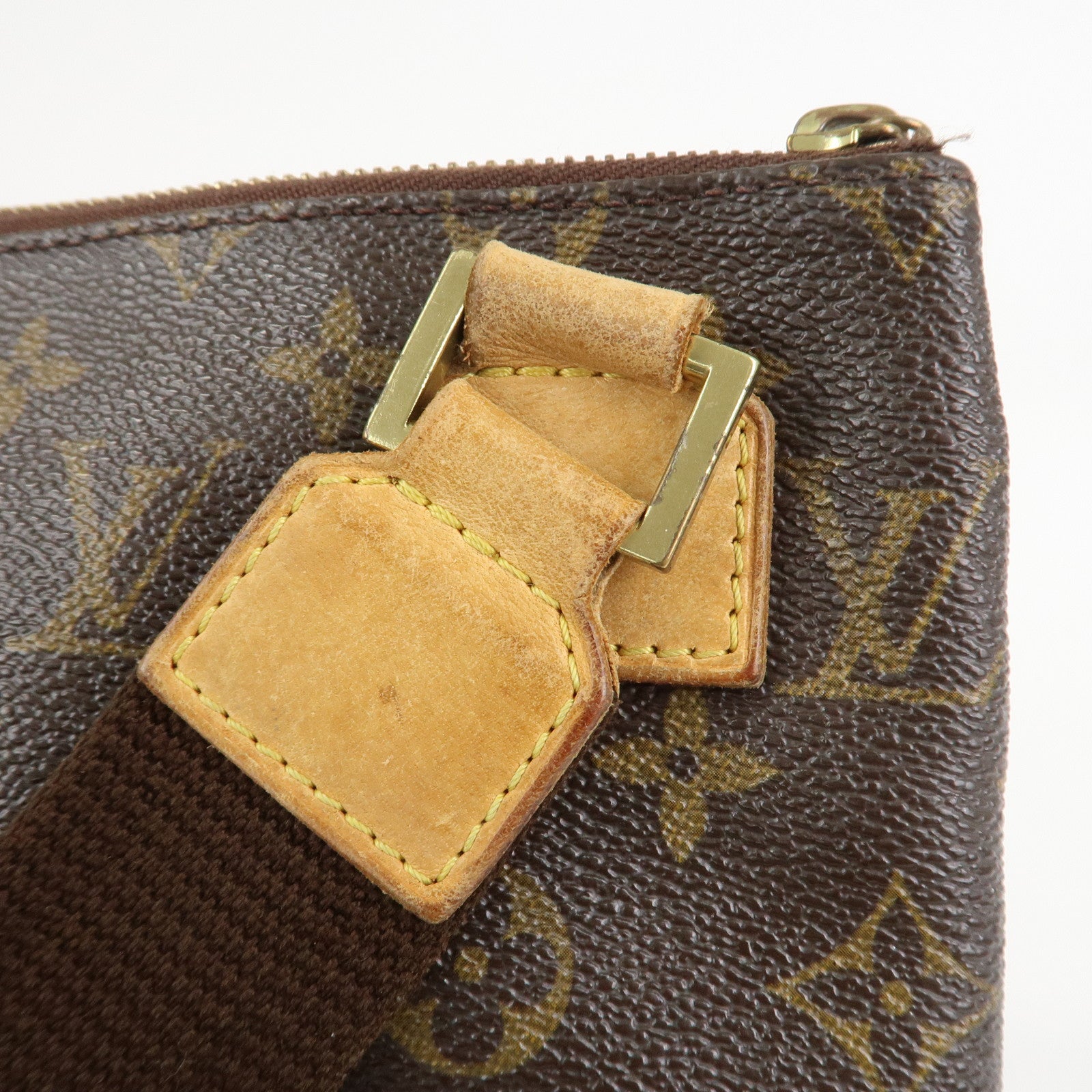 Louis Vuitton Monogram Pochette Bosphore Shoulder Bag M40044