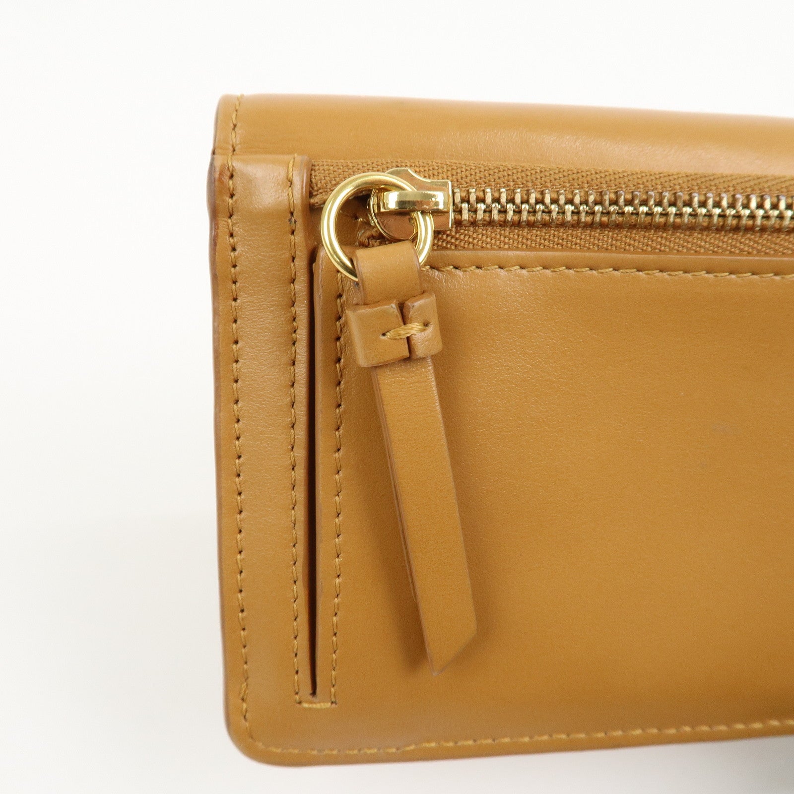Chloe Leather Bi-hold Long Wallet Brown