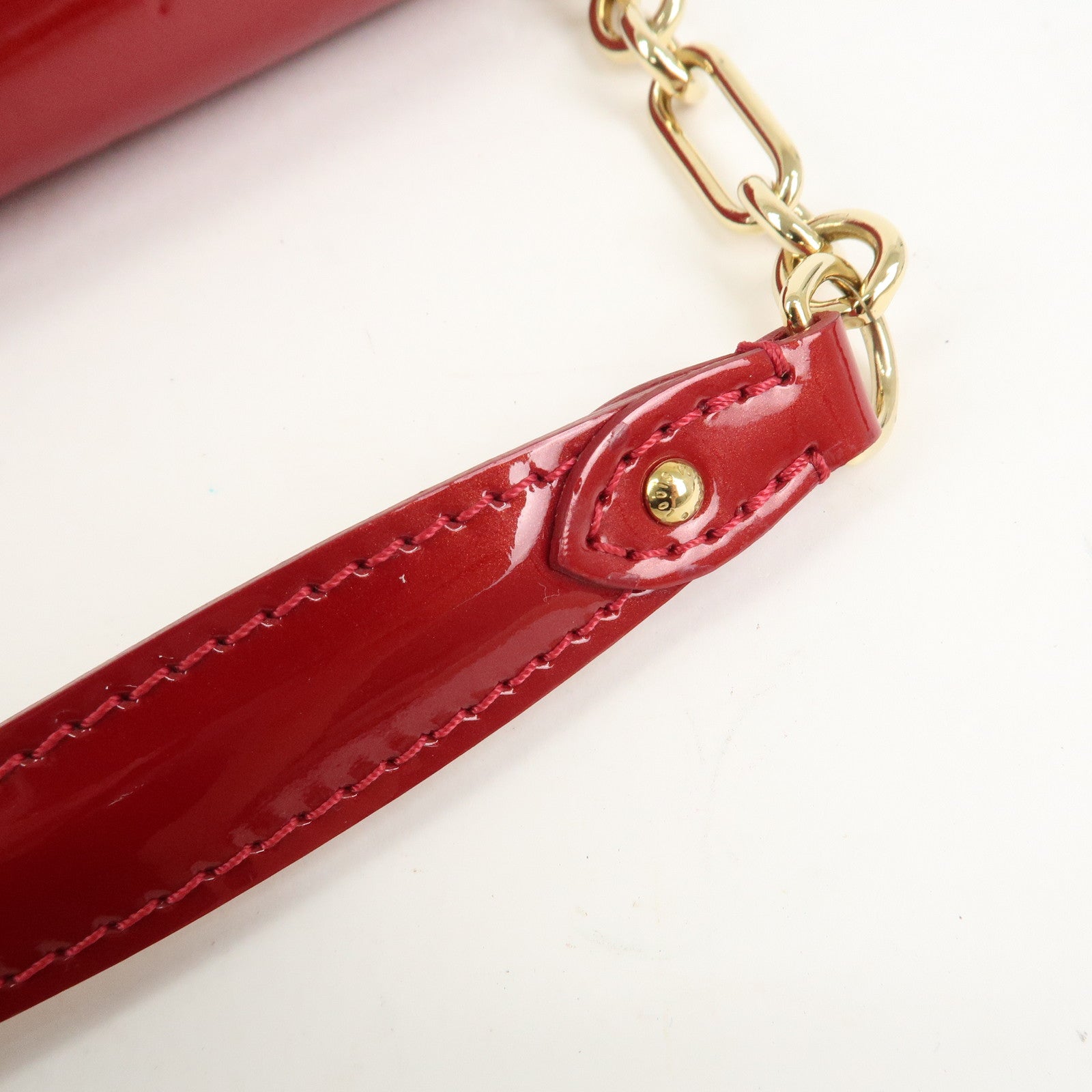 Louis Vuitton Monogram Vernis Rodeo Drive Shoulder Bag Red M93599