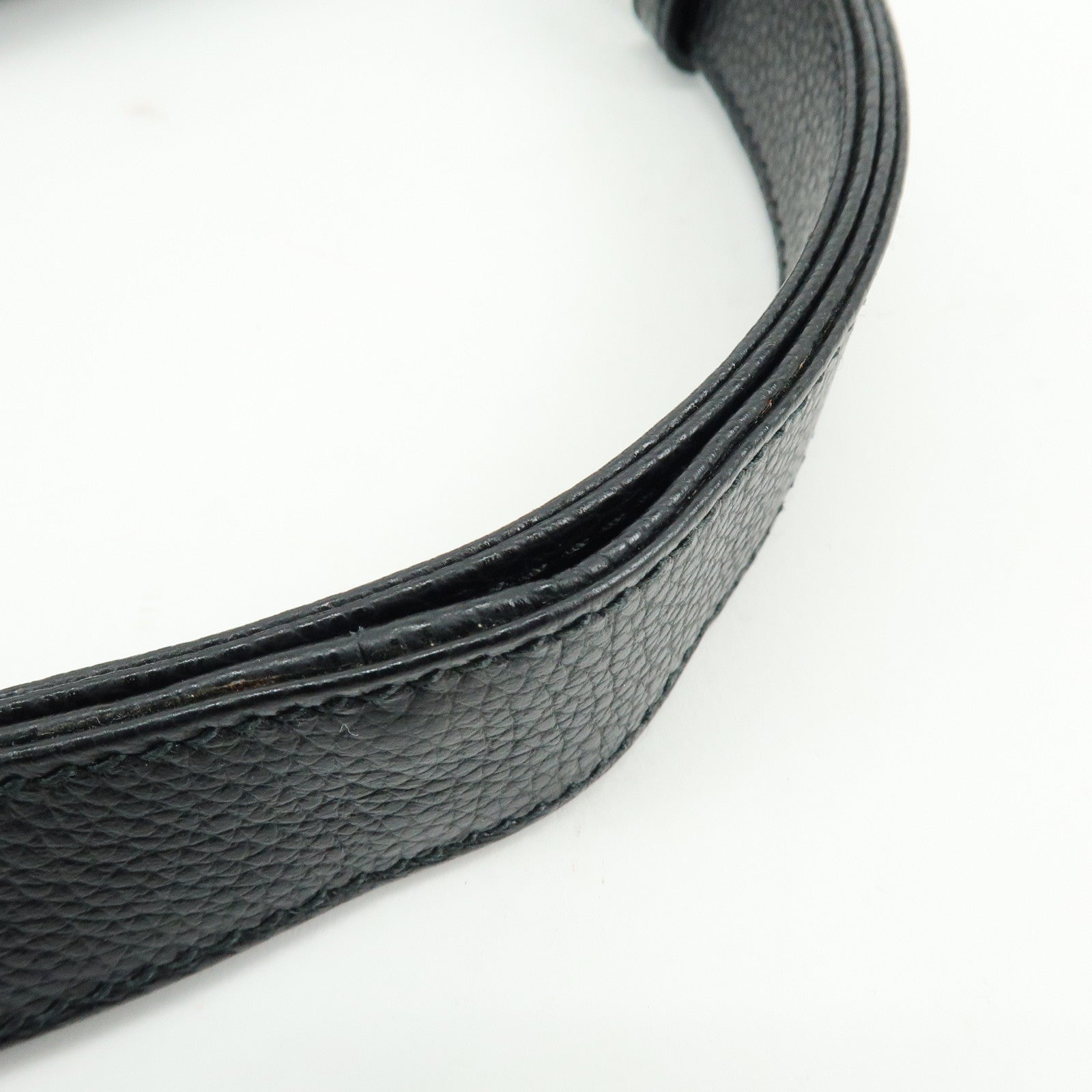 GUCCI Sherry Calf Leather Vintage Logo Shoulder Bag Black 574803