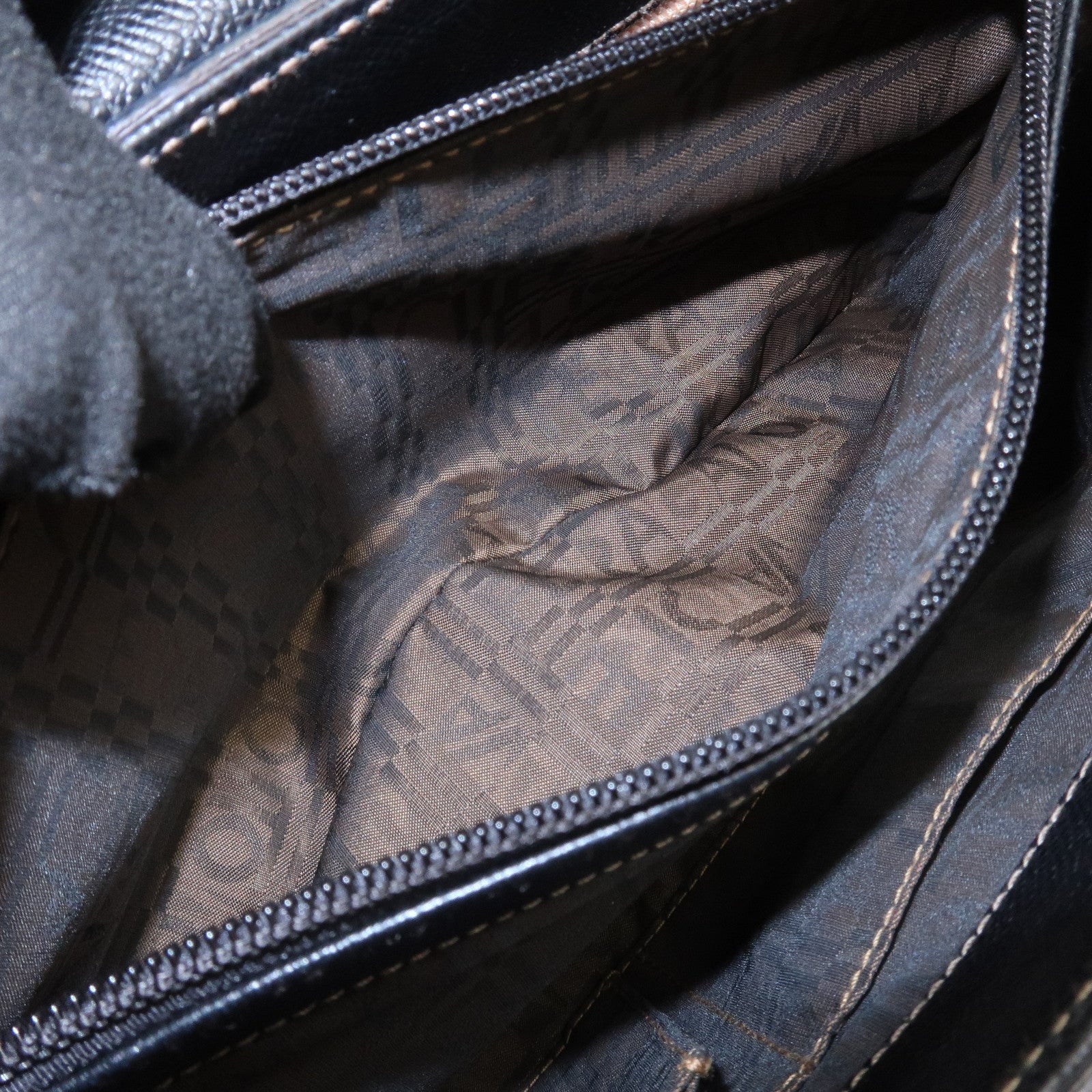 Ferragamo Gancini Leather Shoulder Bag Hand Bag Black