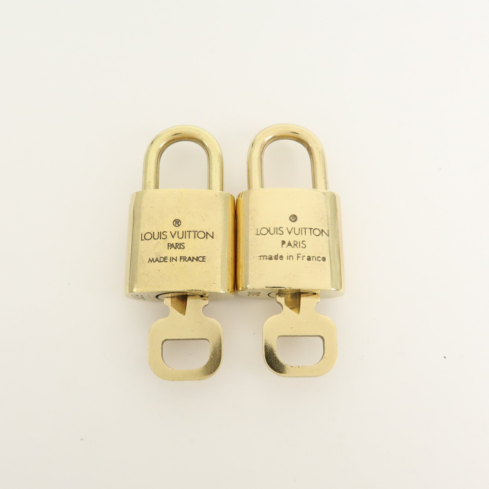 Louis Vuitton Set of 10 Lock & Key Cadena Key Lock Gold