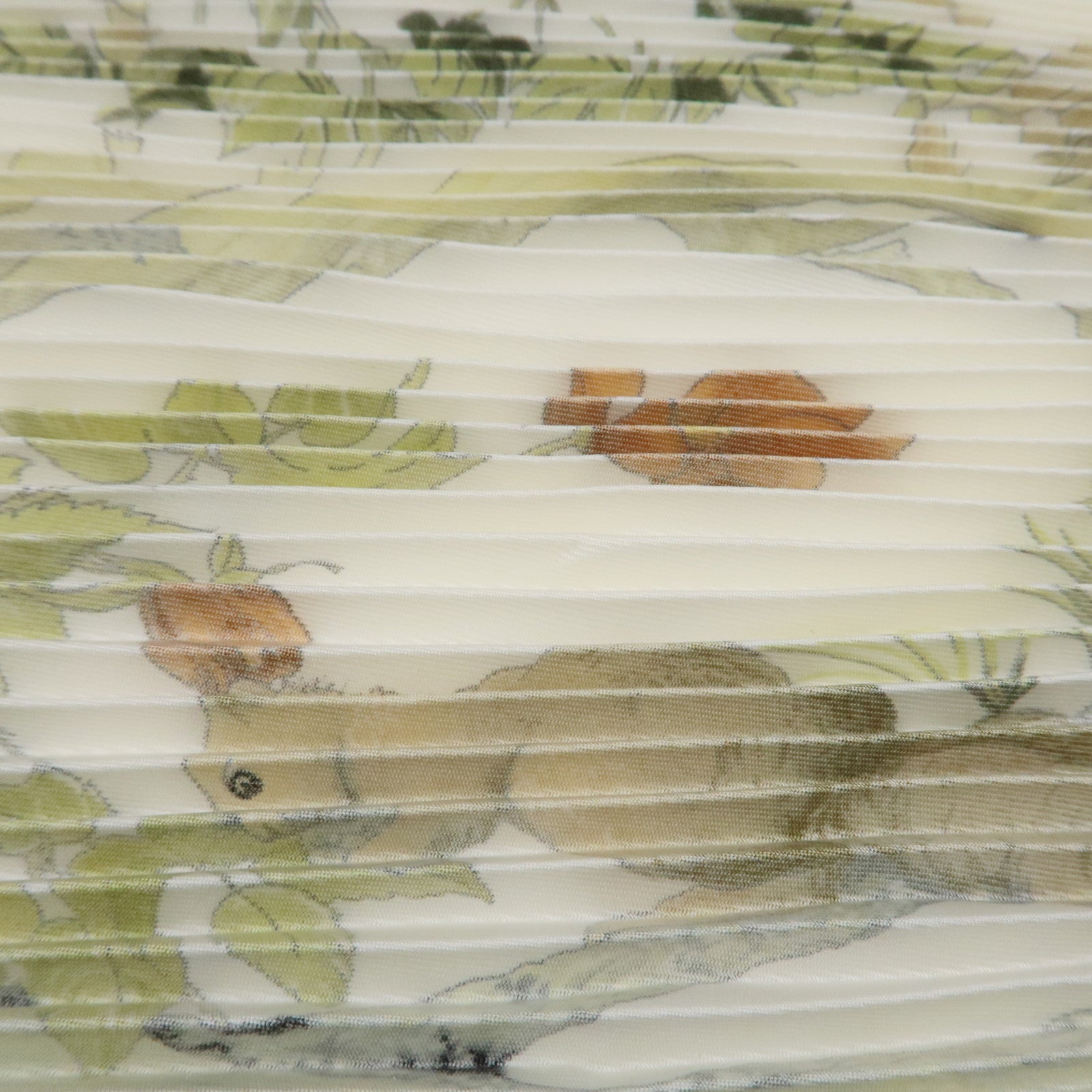 HERMES Carre 90 Silk 100% Pleats AU COEUR DES BOIS Scarf White