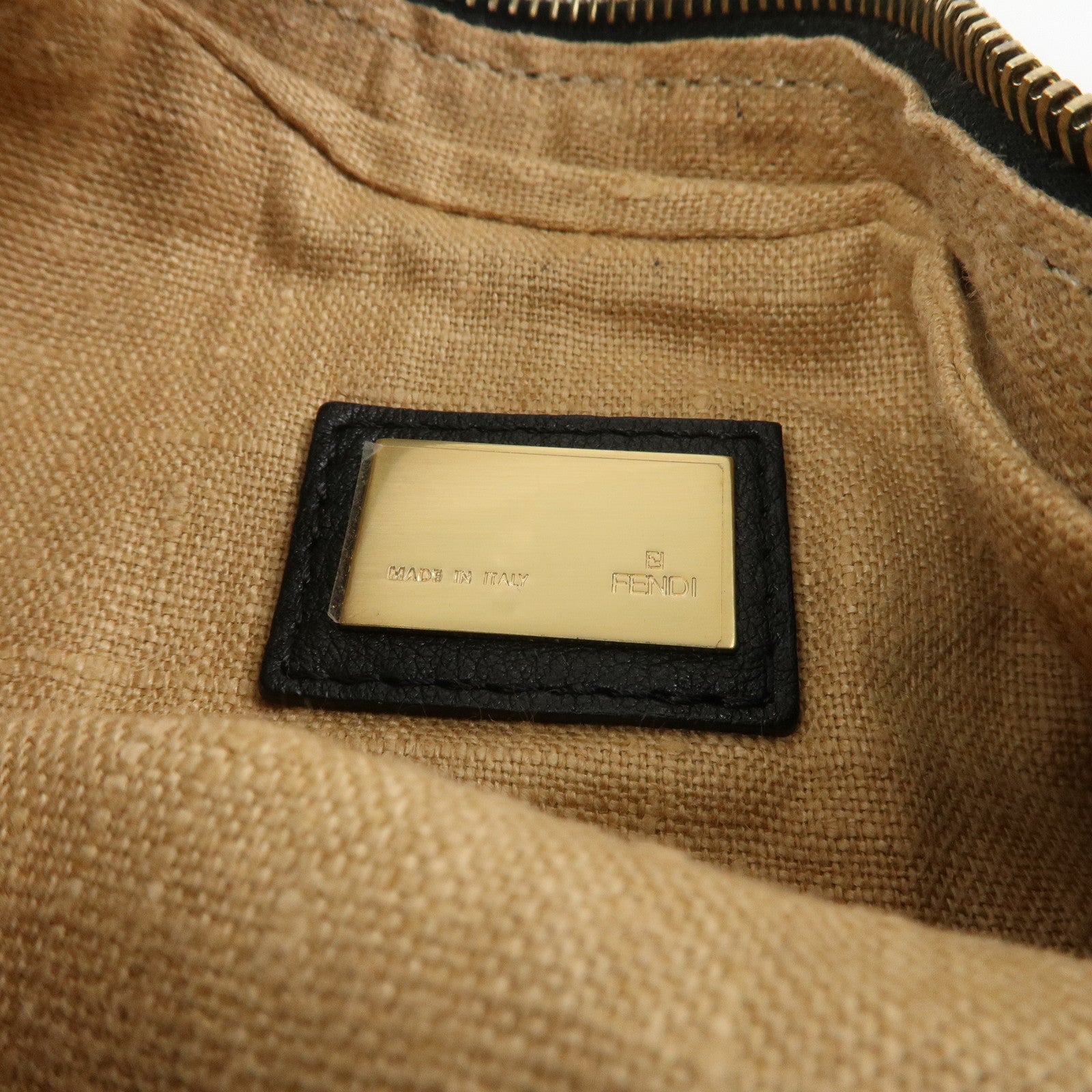 FENDI Logo Leather Shoulder Bag Hand Bag Black 8BR228