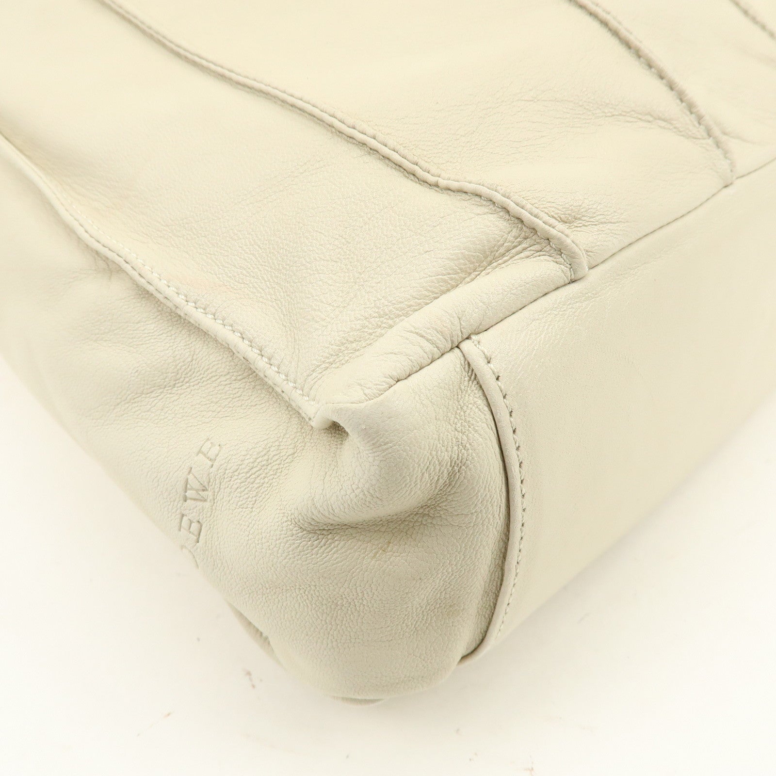 LOEWE Leather Drawstring Shoulder Bag Hand Bag Ivory