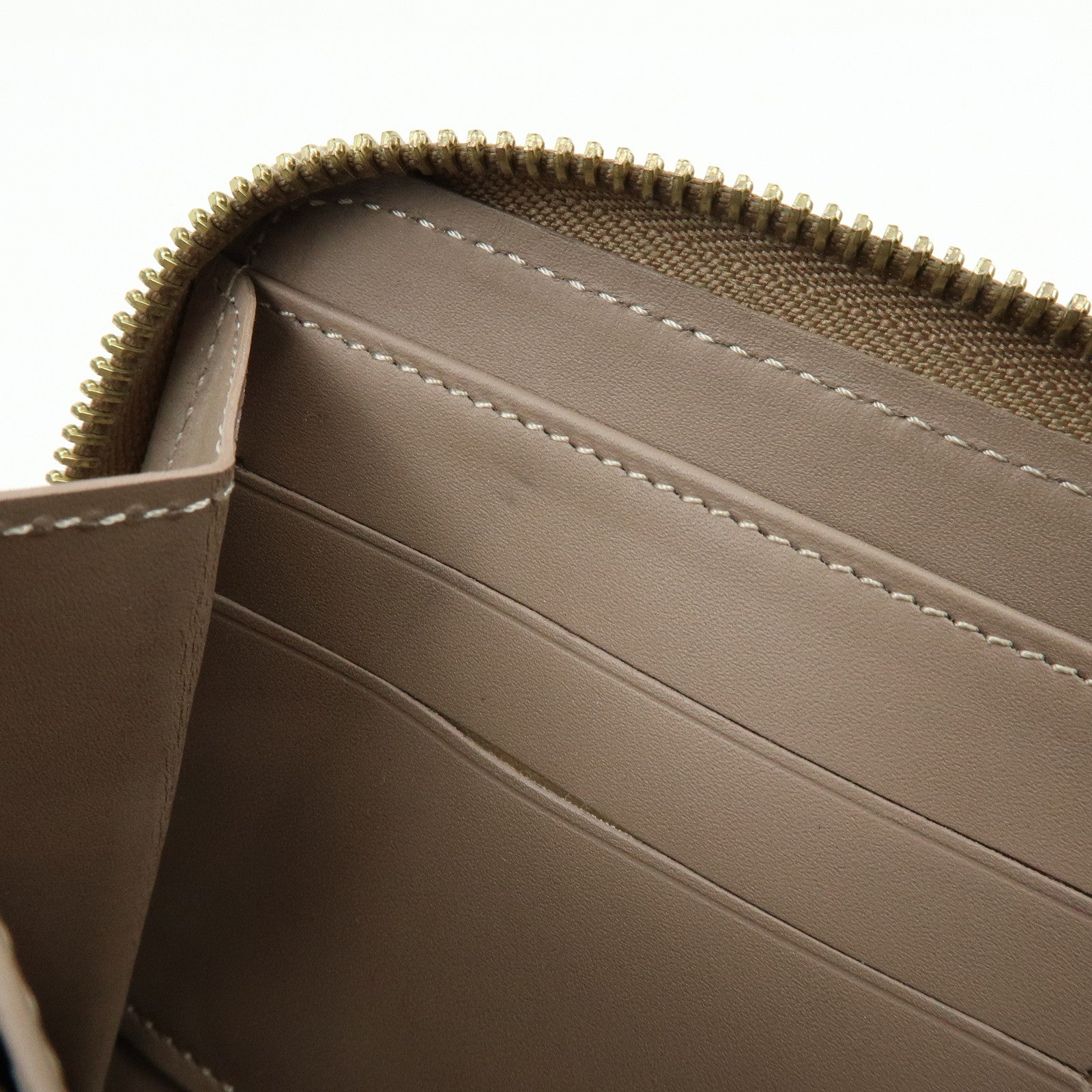 Louis Vuitton Monogram Vernis Round Zippy Long Wallet M91761