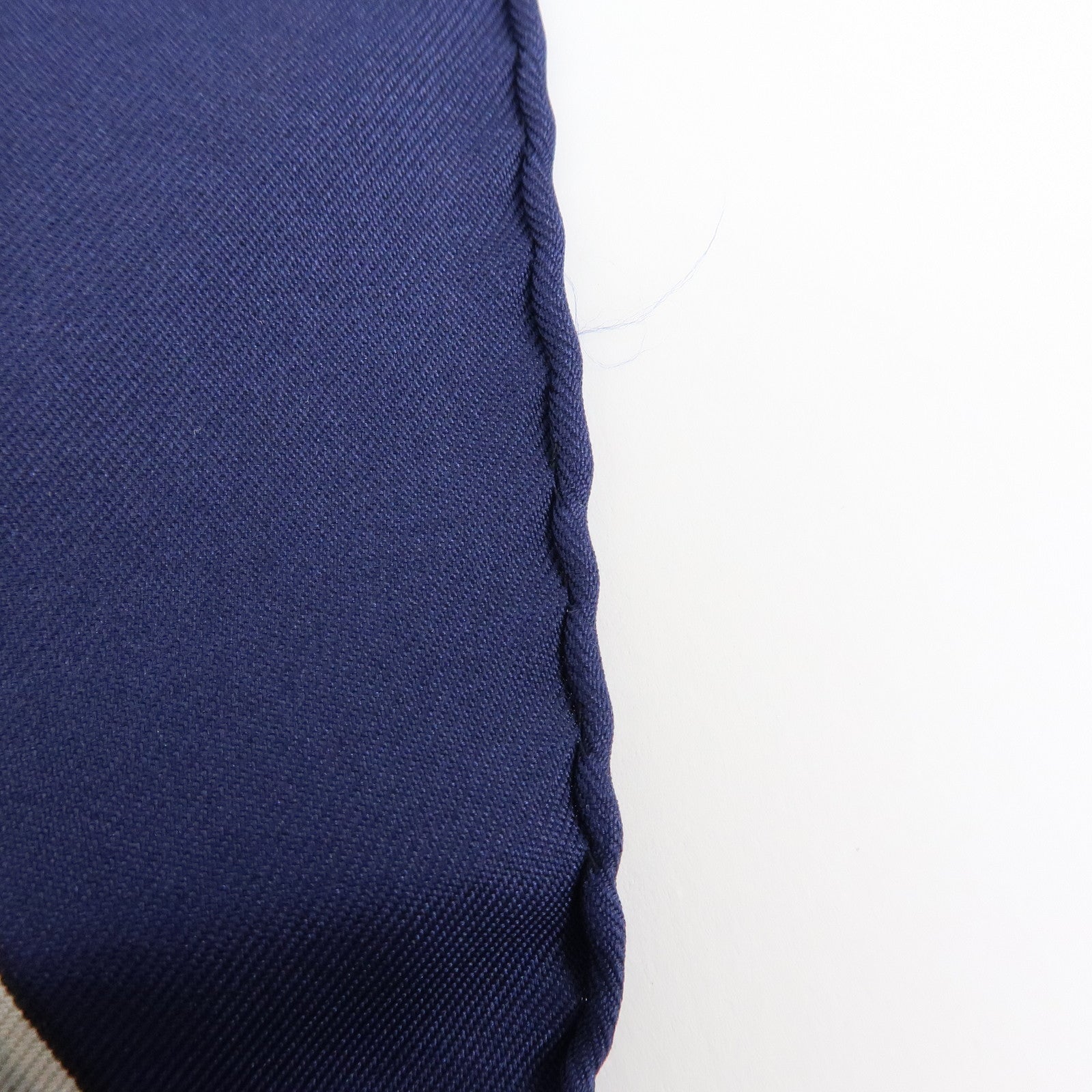 HERMES Carre90 Silk100% Scarf Parmi Les Fleurs Je Compte Les Heures