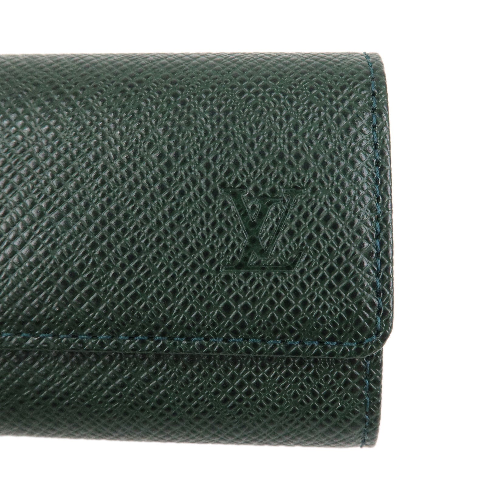 Louis Vuitton Taiga Leather Multicles 6 Ring Key Case Epicea M30534