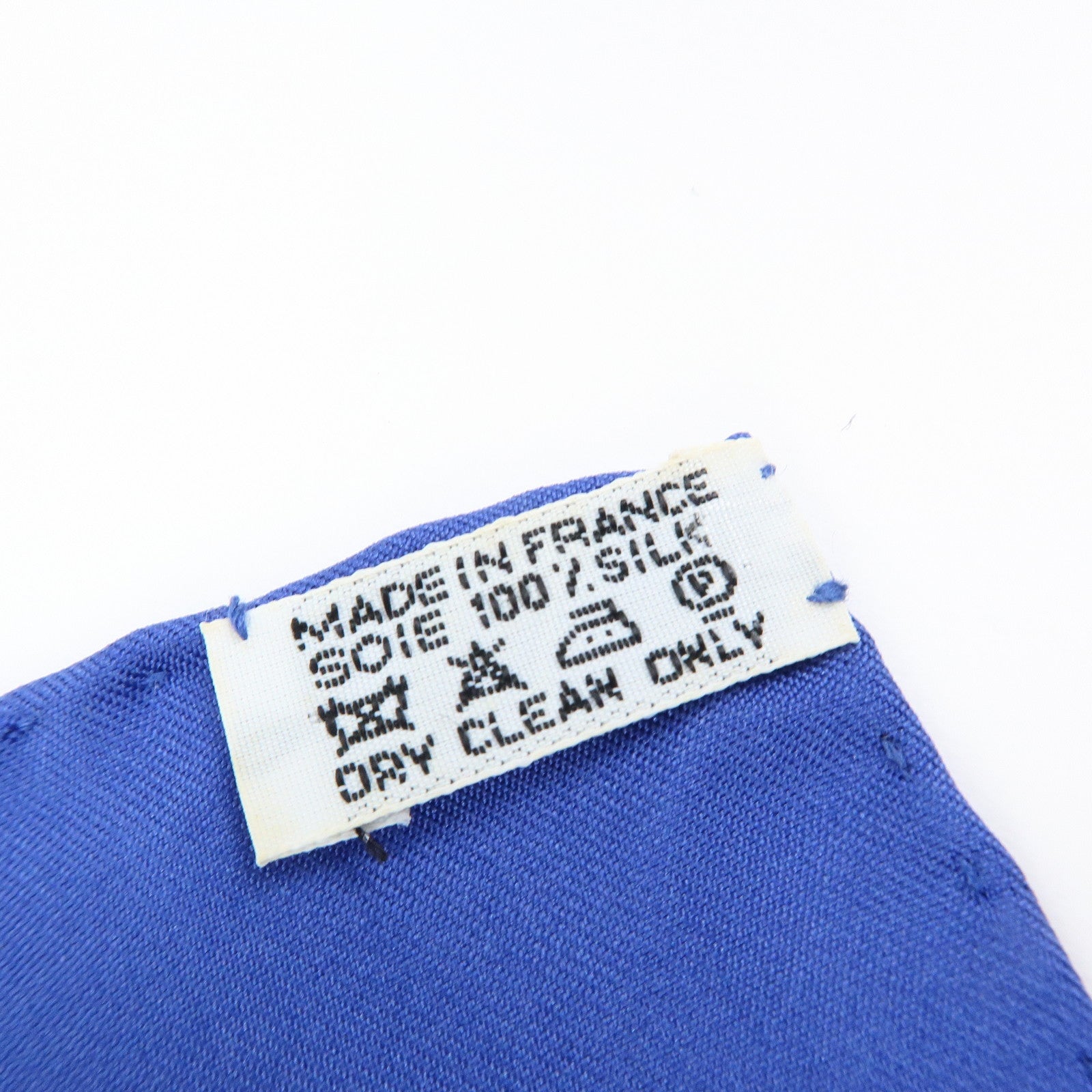 HERMES Carre 90 Silk100% Caty Ancient Egypt Scarab Scarf Blue White