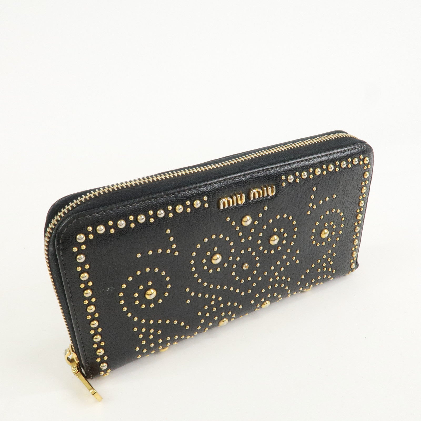 MIU MIU Leather Studs Round Zippy Long Wallet Black 5ML506 Used