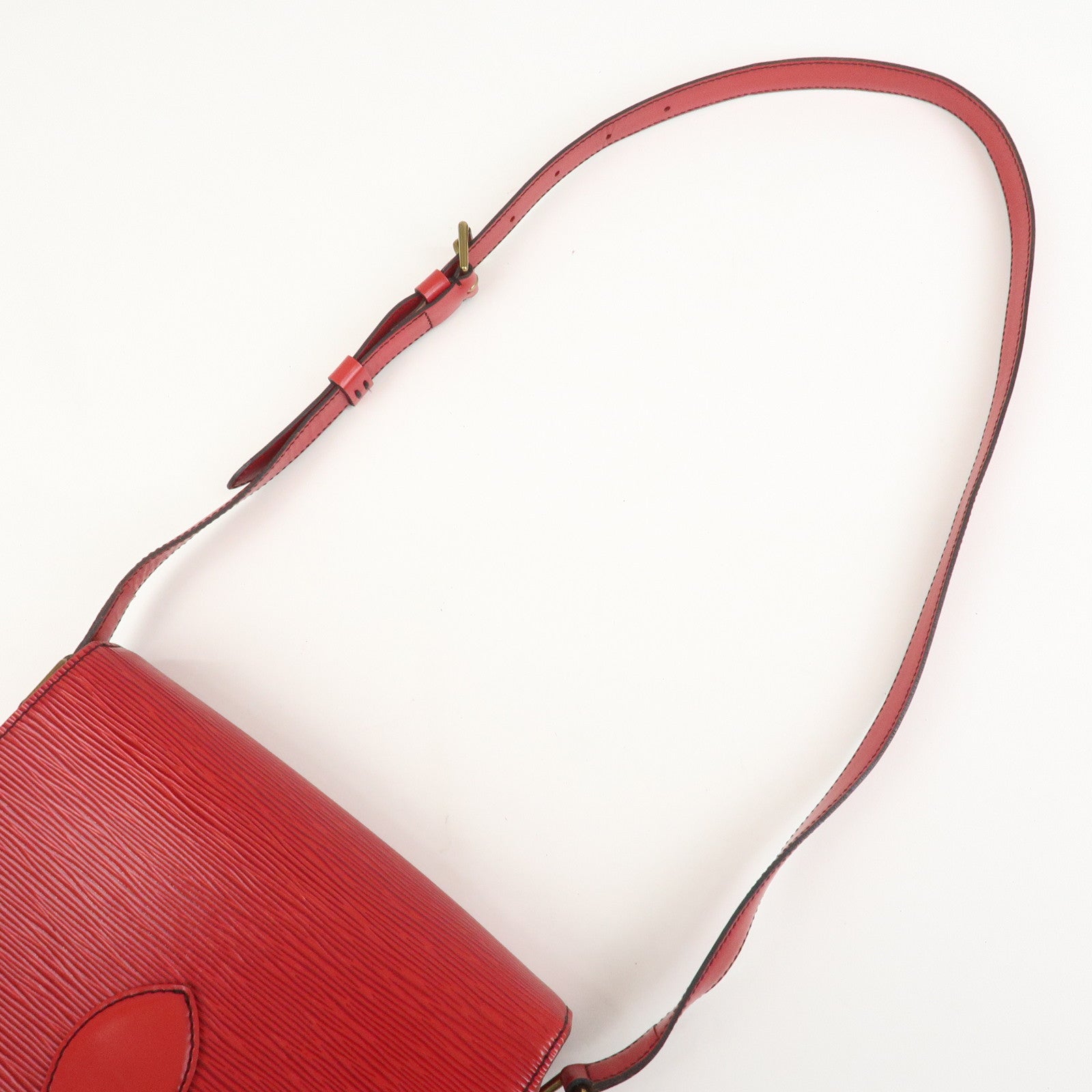Louis Vuitton Epi Saint Cloud Shoulder Bag Crossbody Bag Red M52197