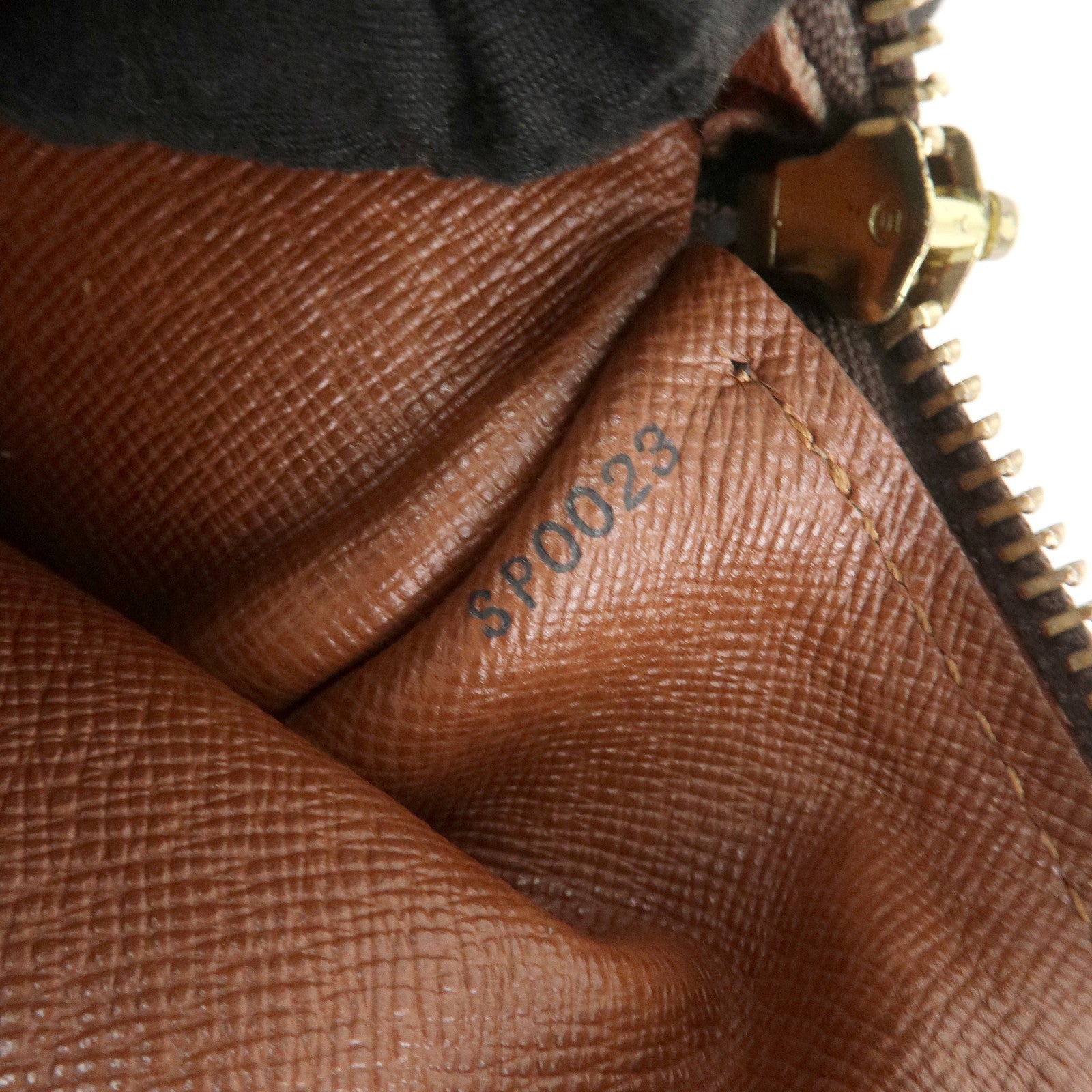 Louis Vuitton Monogram Papillon 26 Hand Bag New Style M51386