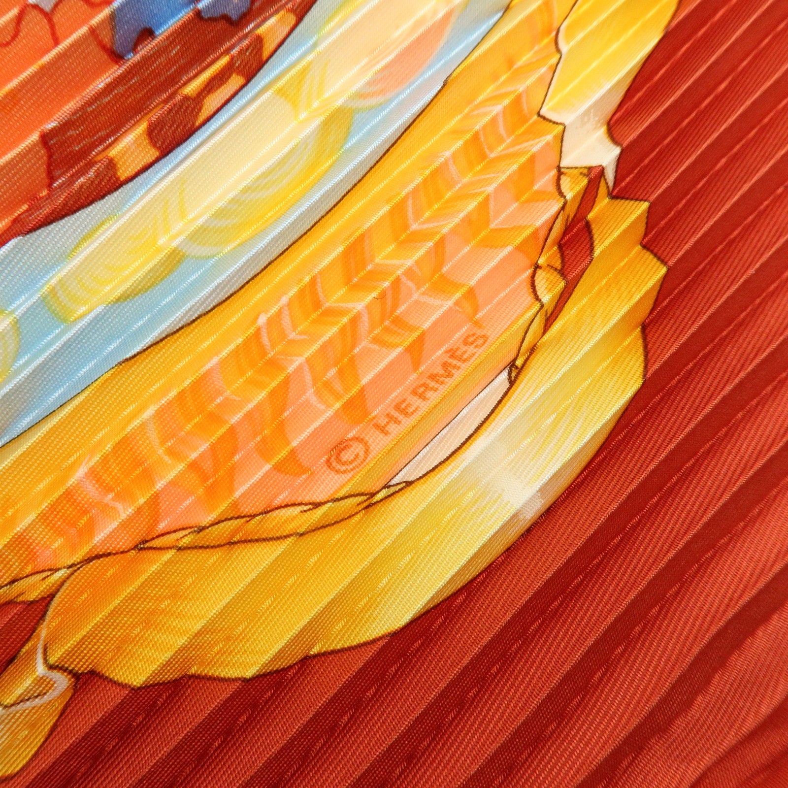 HERMES Pleated Carre Silk 100% Scarf Au-dela Des Cinq Mers Orange