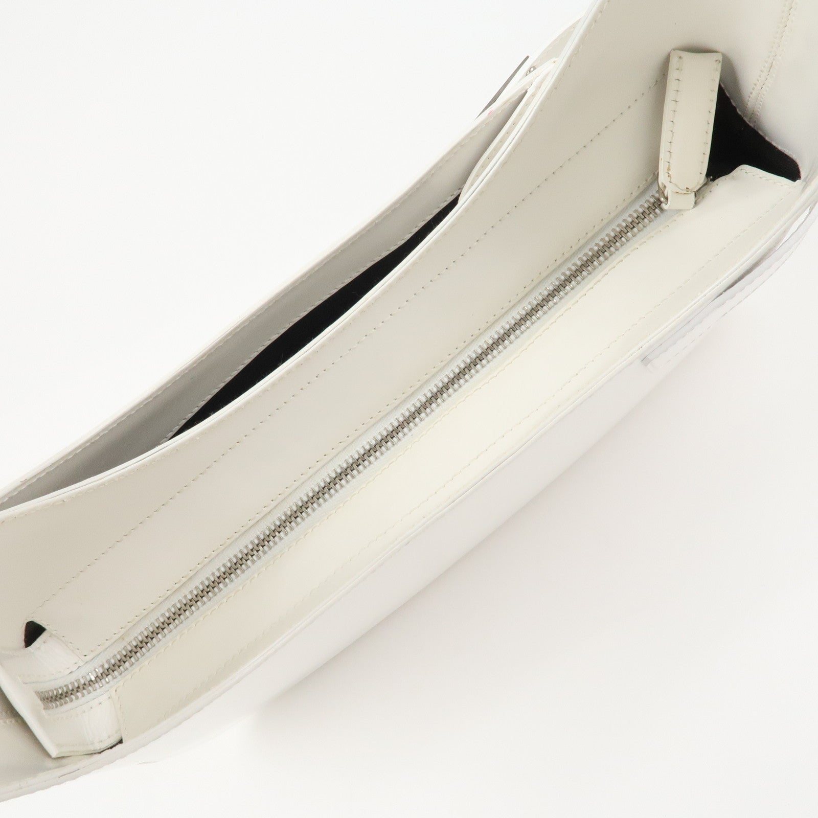 Ferragamo Gancini Leather Shoulder Bag Hand Bag White Silver