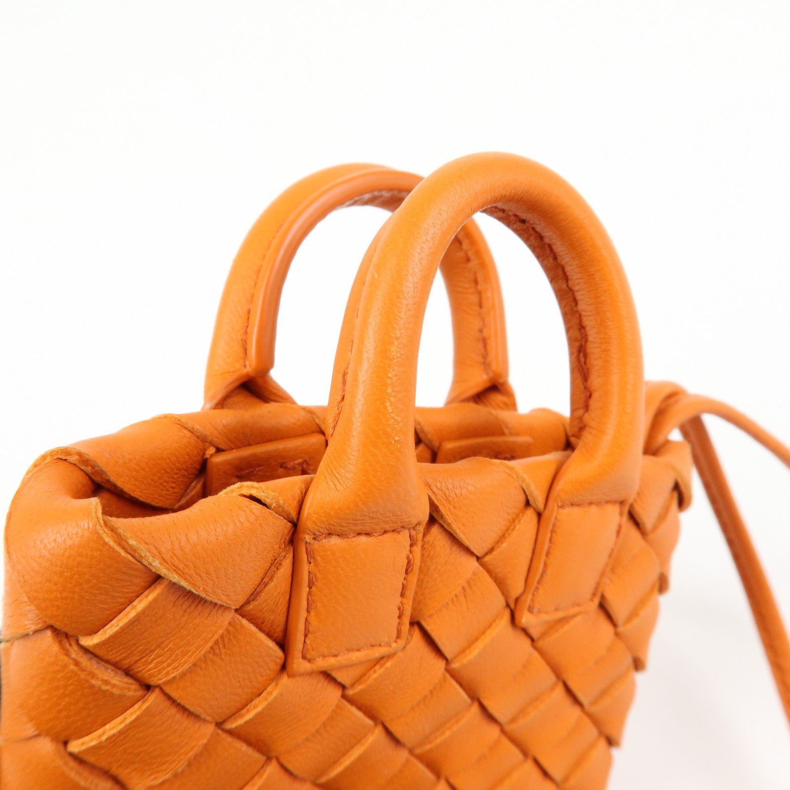 BOTTEGA VENETA Intrecciato Leather Bag Charm Orange 577778