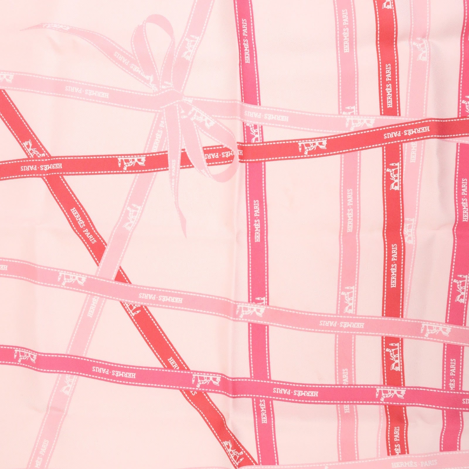 HERMES Carre 45 Silk 100% Scarf Bolduc au Carre Pink