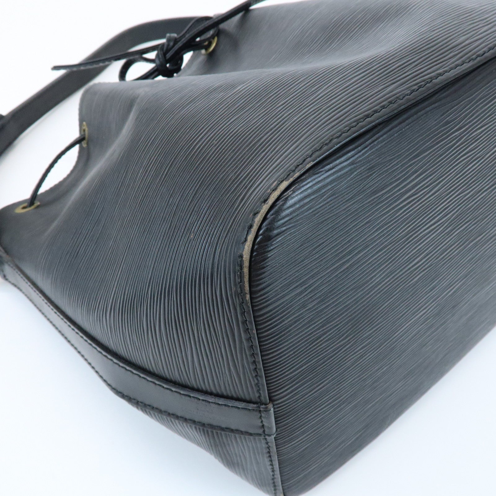 Louis Vuitton Epi Petit Noe Shoulder Bag Noir Black M59012