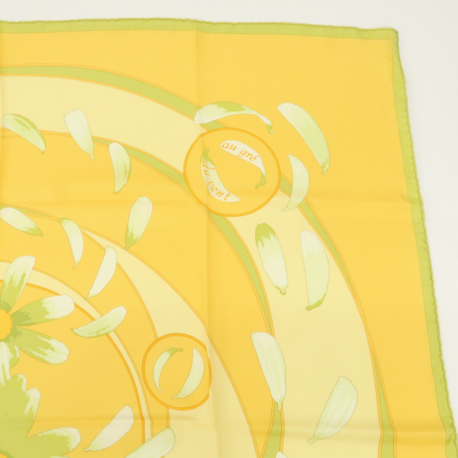 HERMES Carre 90 Silk 100% Scarf Au Gre Du Ven Yellow Light Green Used
