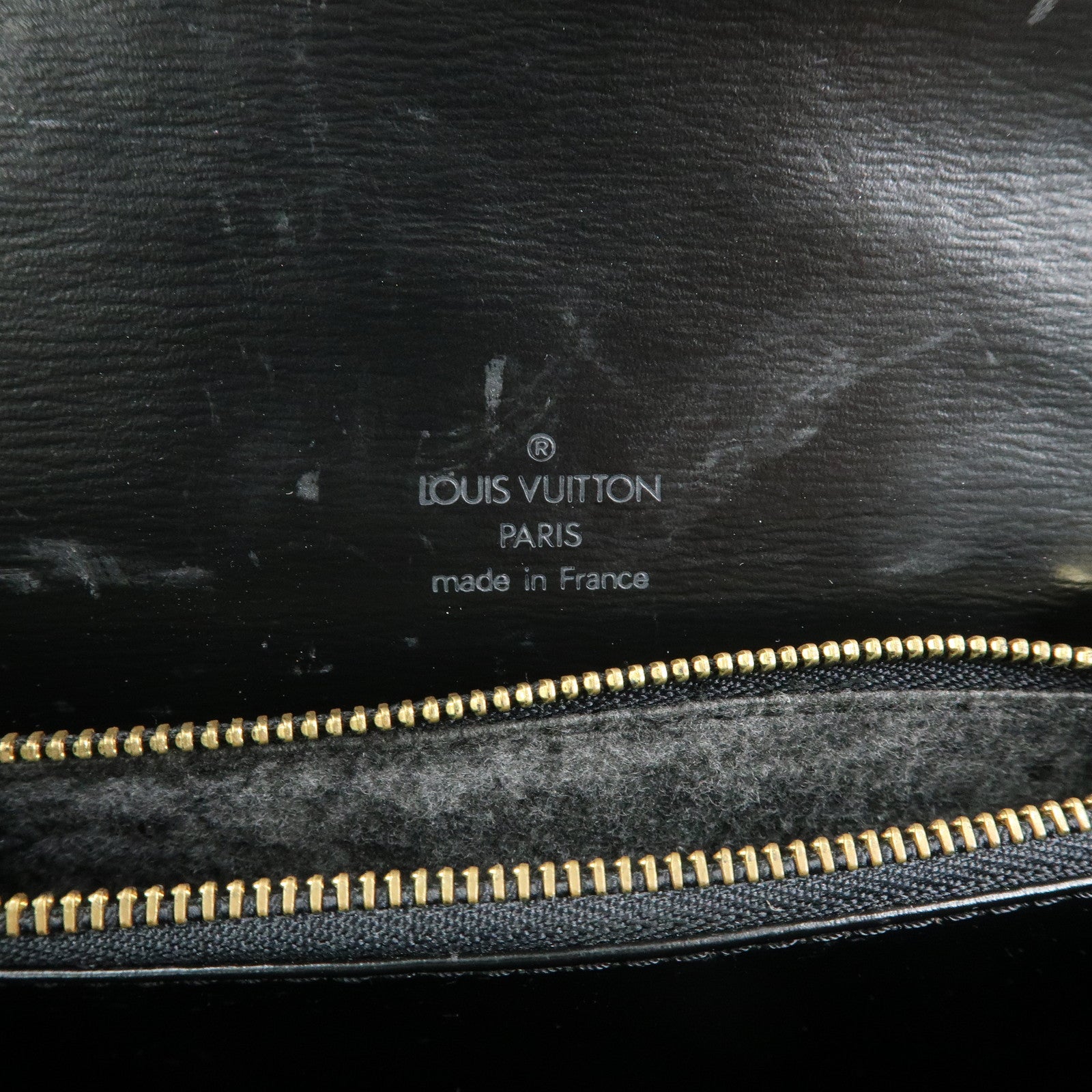 Louis Vuitton Epi Freerun Leather Shoulder Bag Noir Black M52402