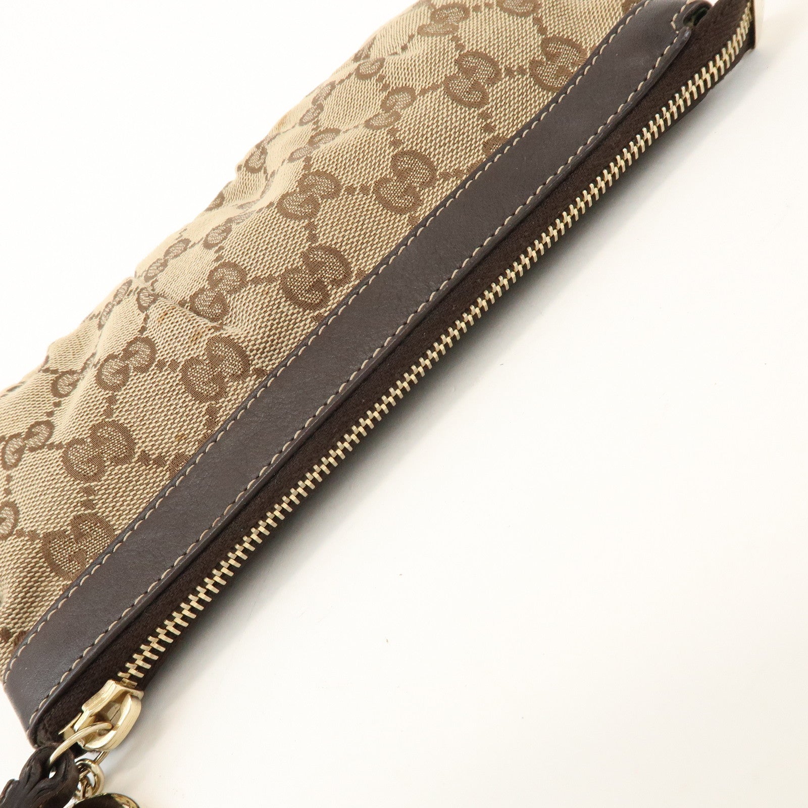 GUCCI Interlocking G GG Canvas Leather Pouch Wristlet Bag 212203