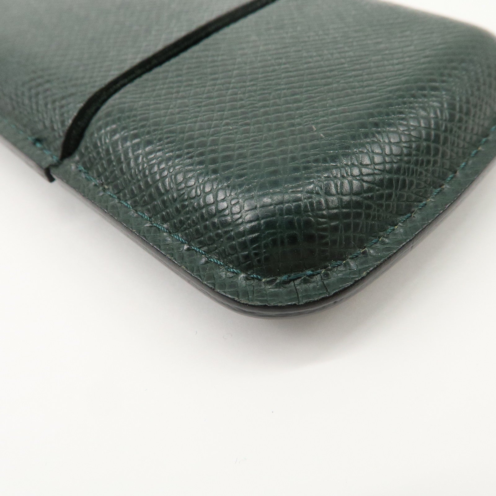 Louis Vuitton Taiga Leather Etui 3 Robusto Cigarette Case Epicea Used