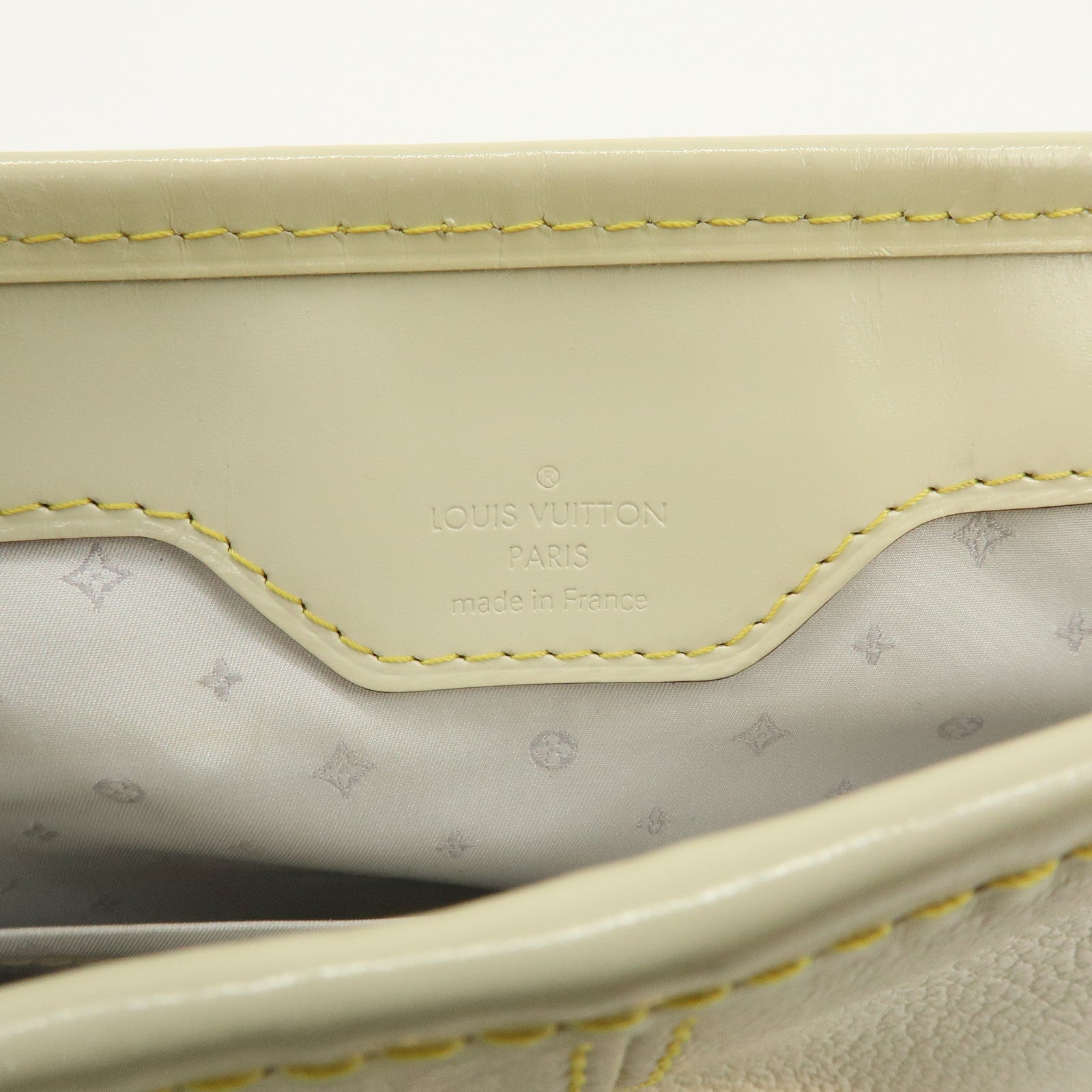 Louis Vuitton Suhali L’Essentiel Leather Shoulder Bag Bronc M95845