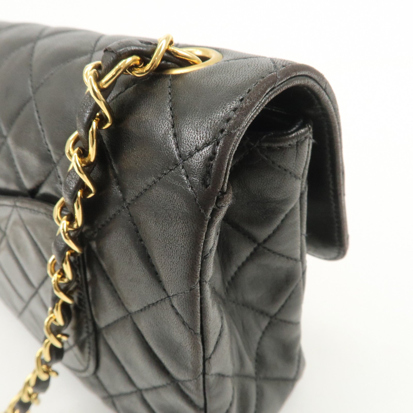 CHANEL Matelasse Lamb Skin Chain Shoulder Bag Black A01112