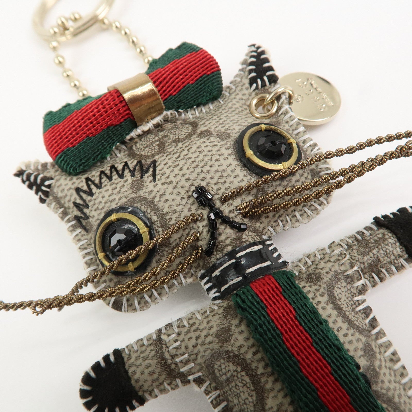 GUCCI Sherry GG Supreme Canvas Gucciori Cat Bag Charm Beige