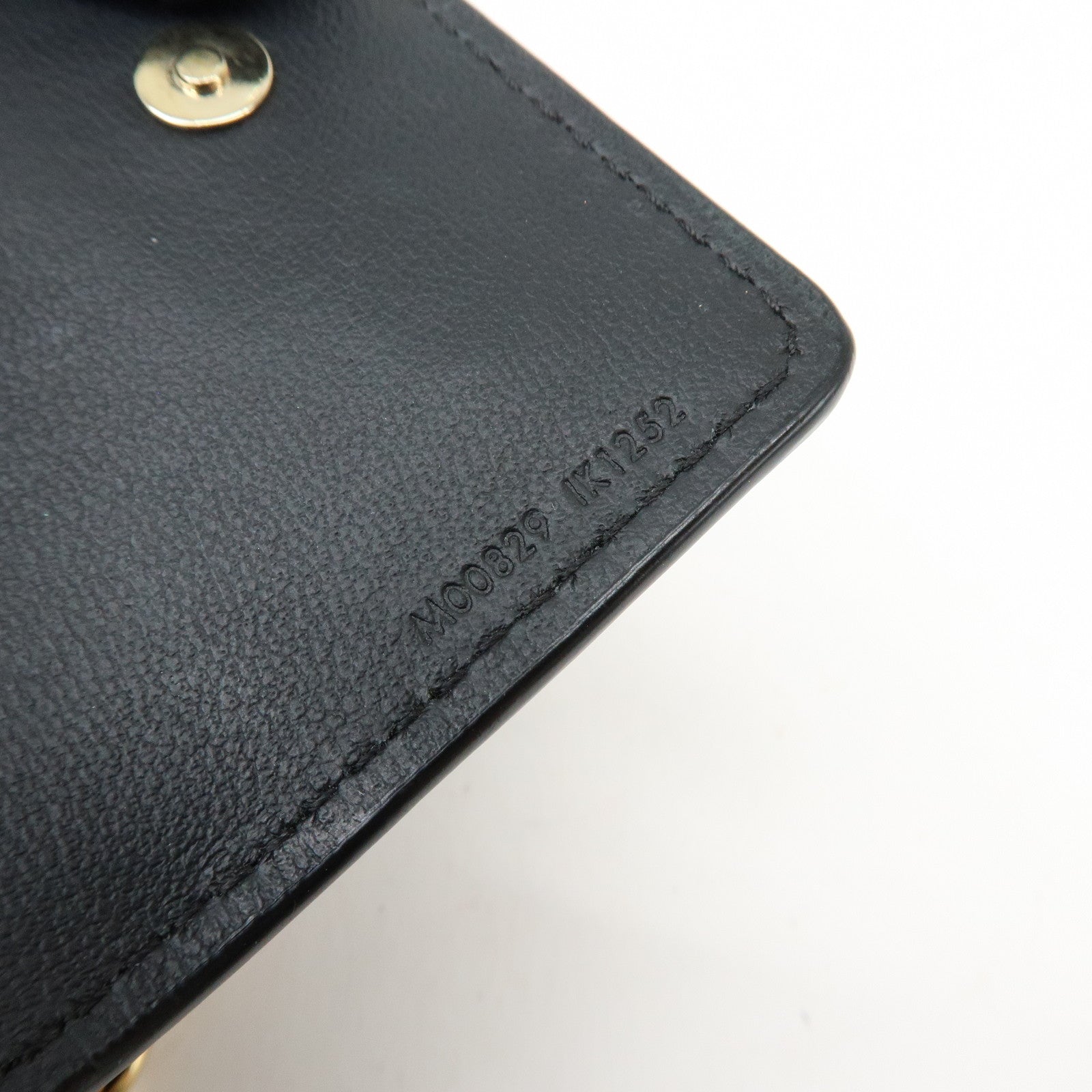 Louis Vuitton Leather Bijou Sac Earphone Case Pouch Noir M00829