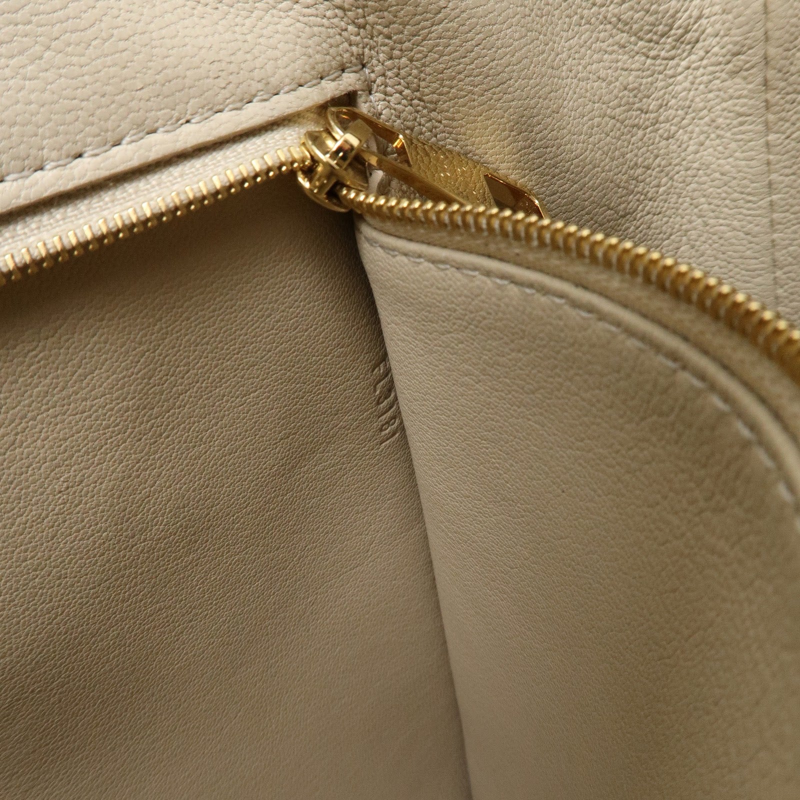 Louis Vuitton Monogram Shiny Canvas Lock It Hand Bag Brown M40597 Used