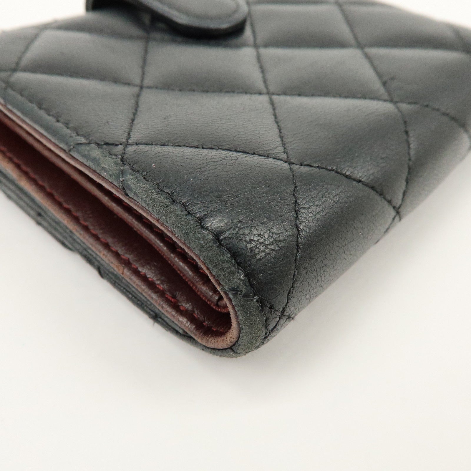 CHANEL Matelasse Lamb Skin Bi-fold Compact Wallet Black A48980