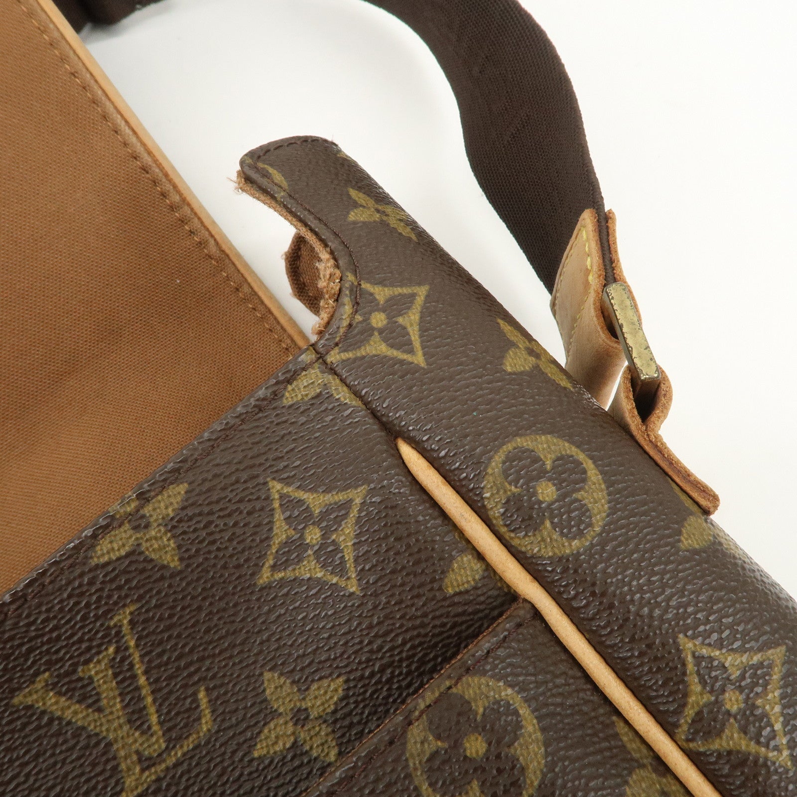 Louis Vuitton Monogram Abbesses Messenger Bag Shoulder Bag M45257 Used