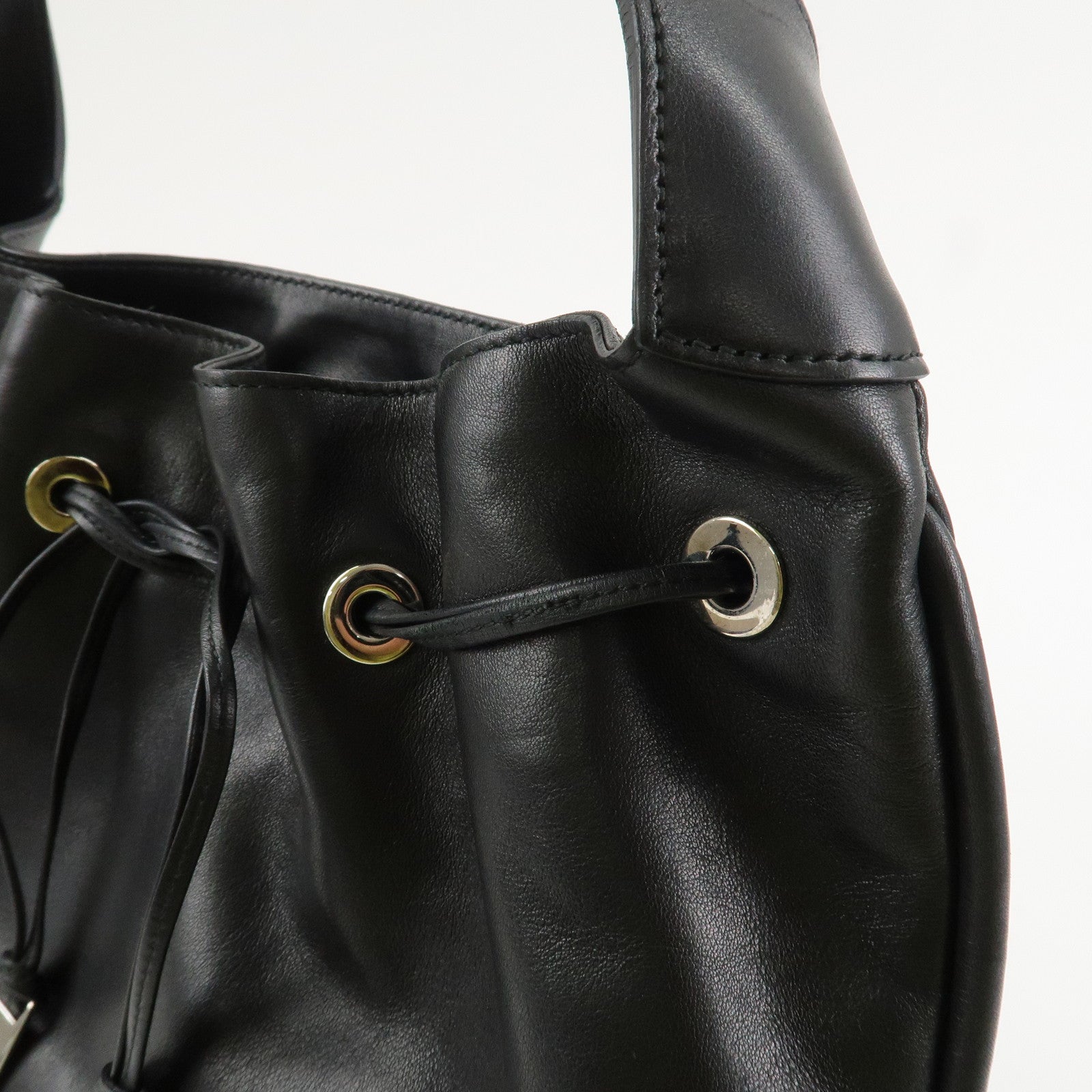 GUCCI Drawstring Leather Shoulder Bag Hand Bag Black 001.4033 Used