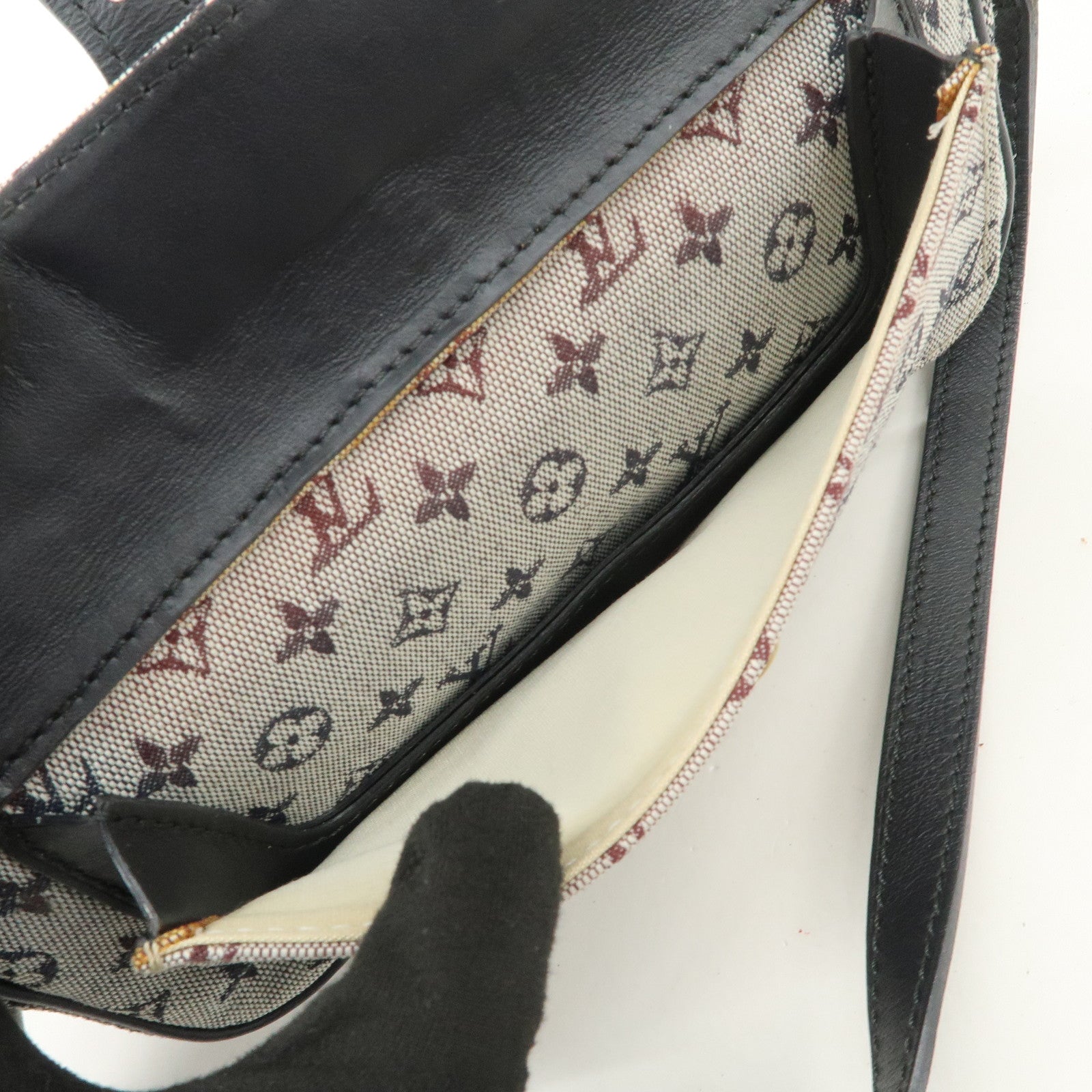 Louis Vuitton Monogram Mini Canvas Juliette MM Shoulder Bag M92315