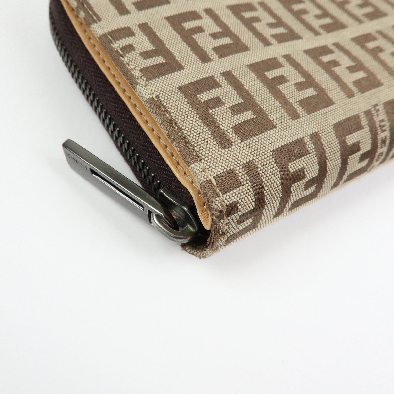 FENDI Zucchino Canvas Leather Compact Wallet Beige 8M0018