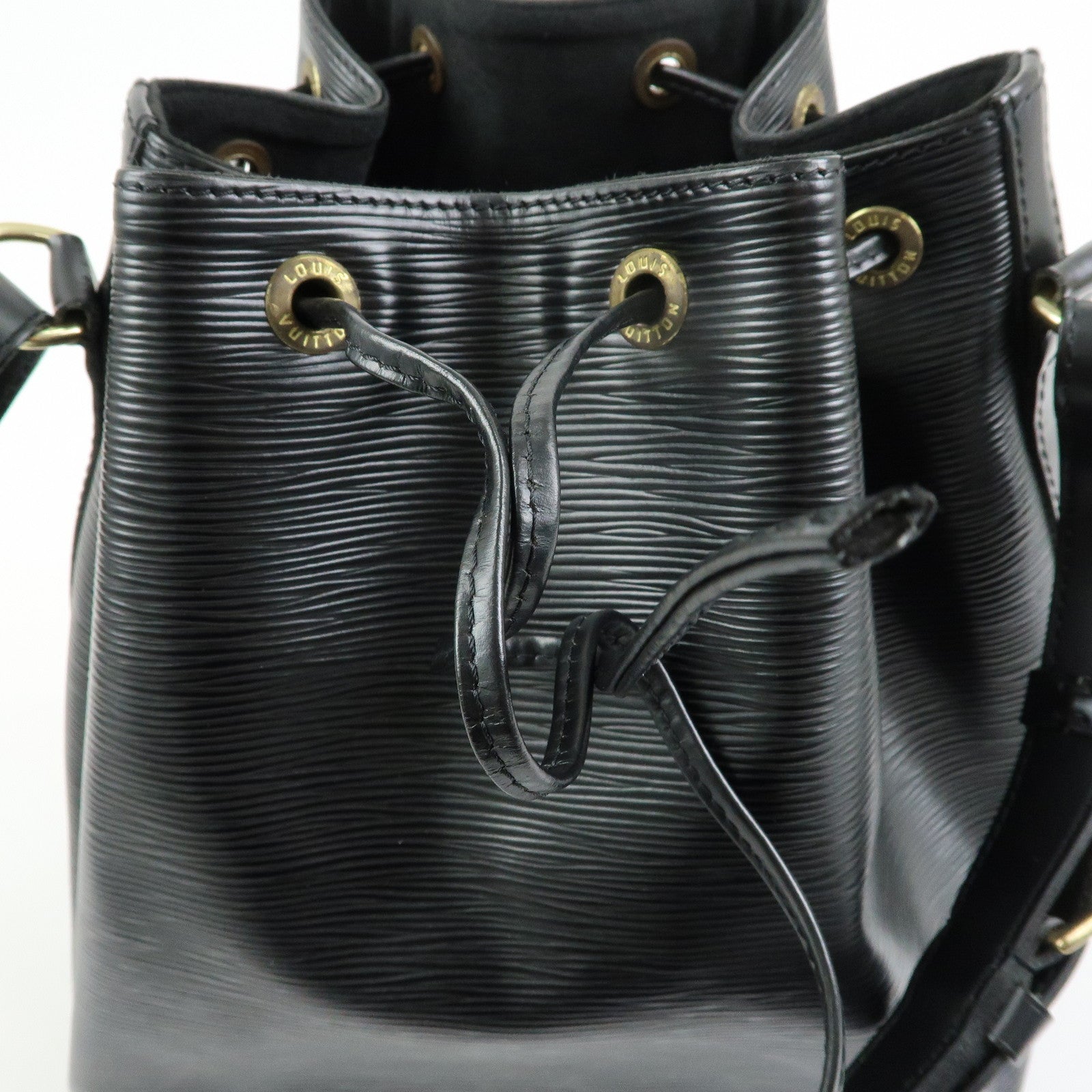 Louis Vuitton Epi Leather Petit Noe Shoulder Bag Noir Black M44102