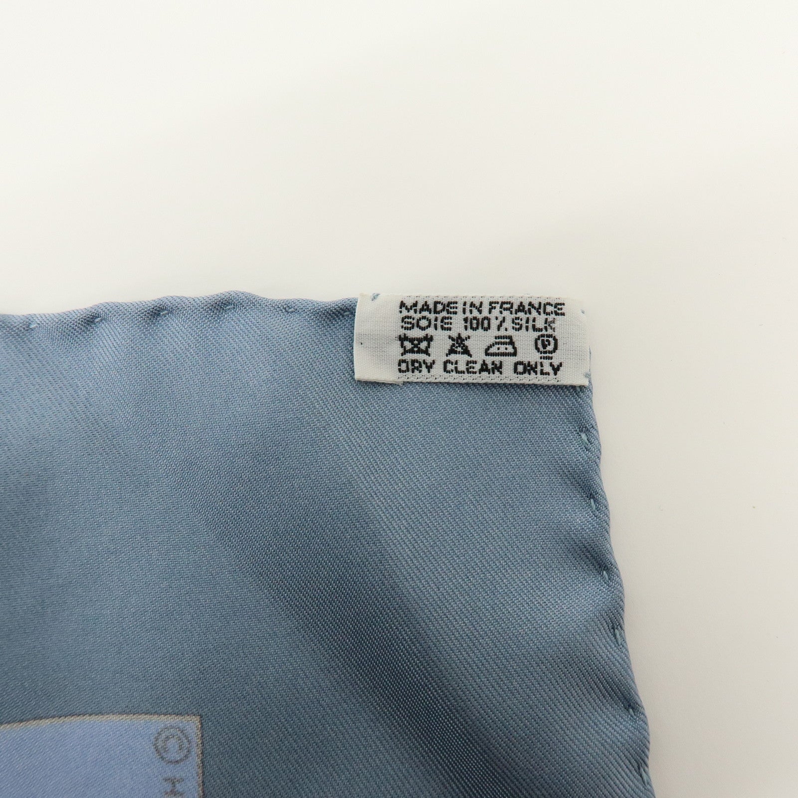 HERMES Carre 90 Silk 100% CUIRS DU DESERT Scarf Light Blue