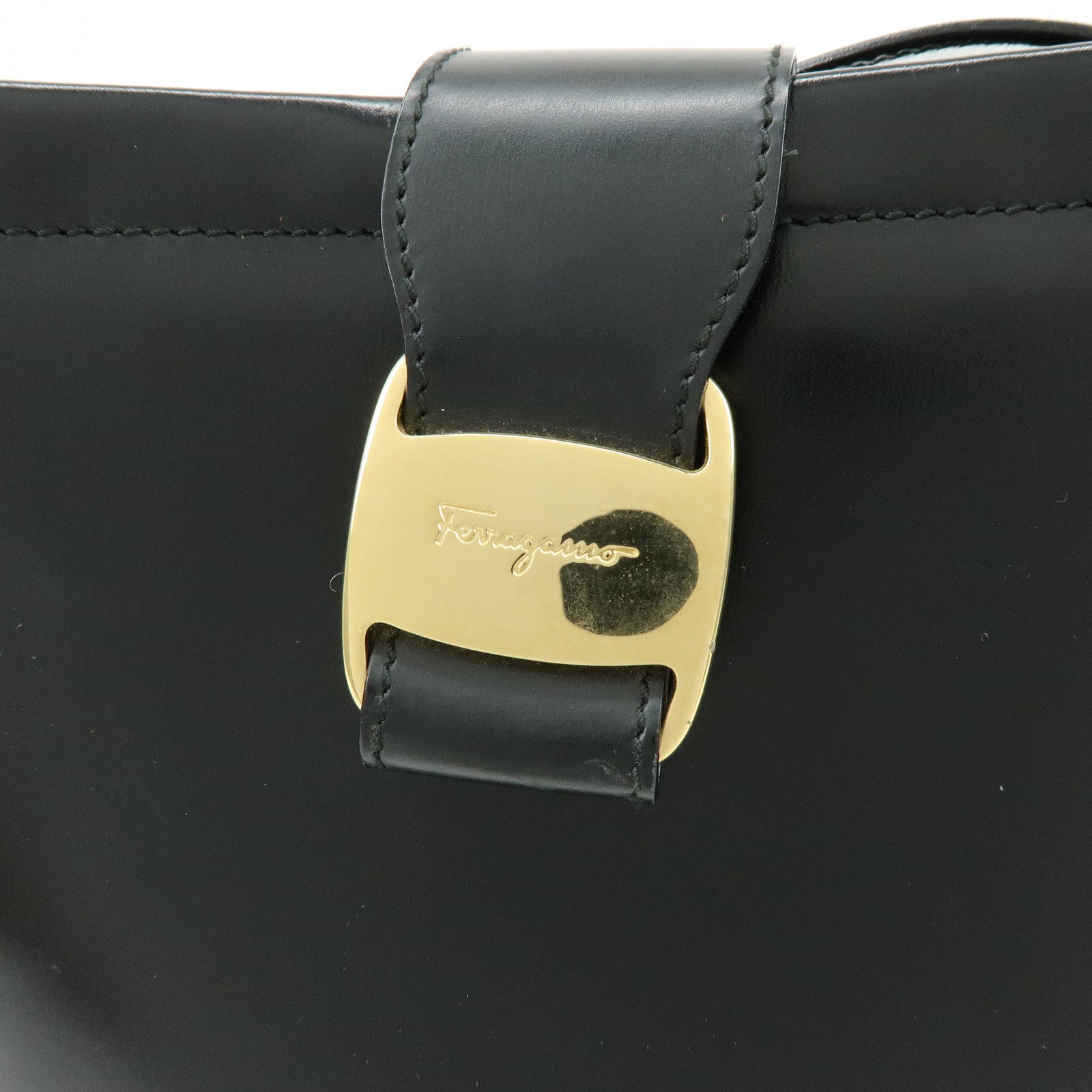 Ferragamo Vara Leather Shoulder Bag Hand Bag Black