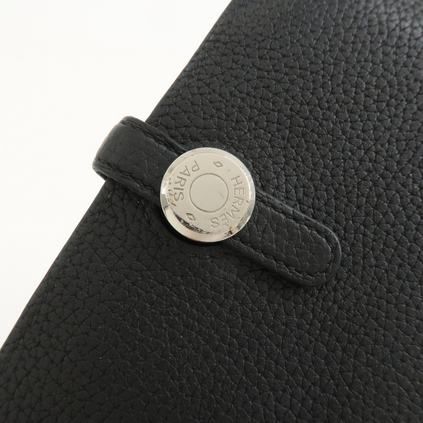 HERMES Dogon Togo Leather Compact Wallet Y Stamped Black