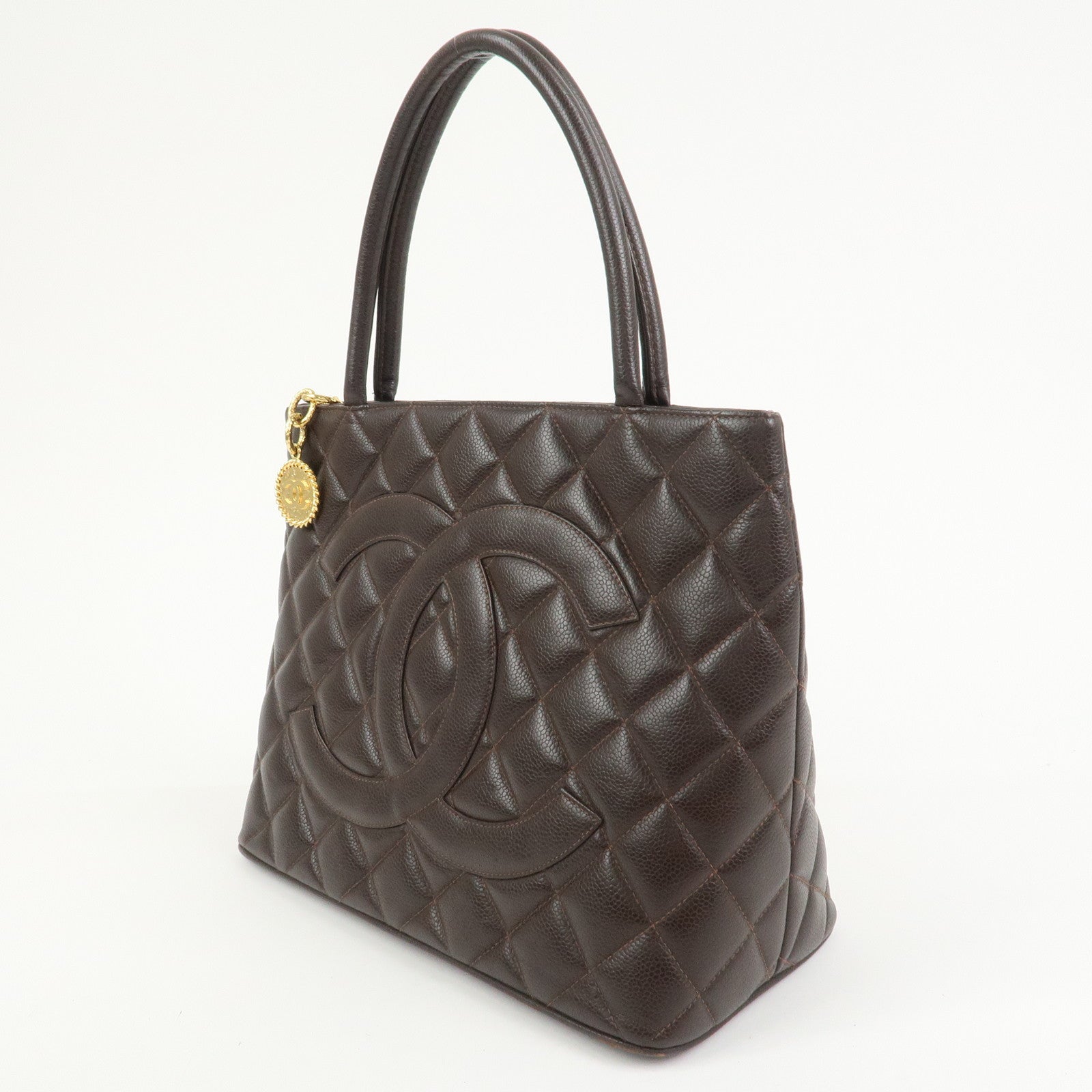 CHANEL Matelasse Caviarskin Medallion Tote Bag Hand Bag A01804