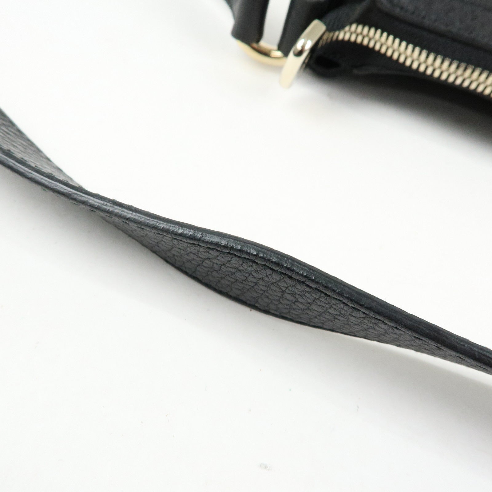 GUCCI Interlocking G Leather Shoulder Bag Fringe Black 295175