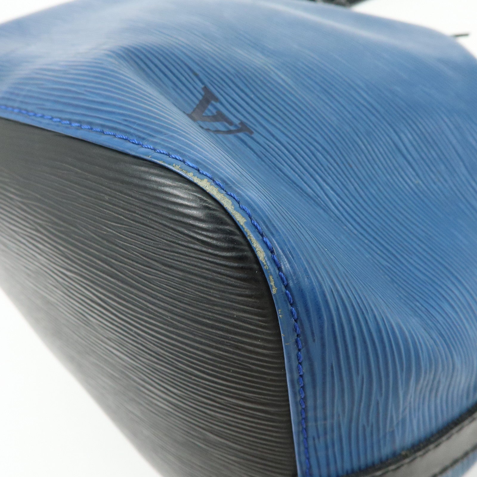 Louis Vuitton Epi Petit Noe Bicolor Shoulder Bag Blue Noir Ｍ44152