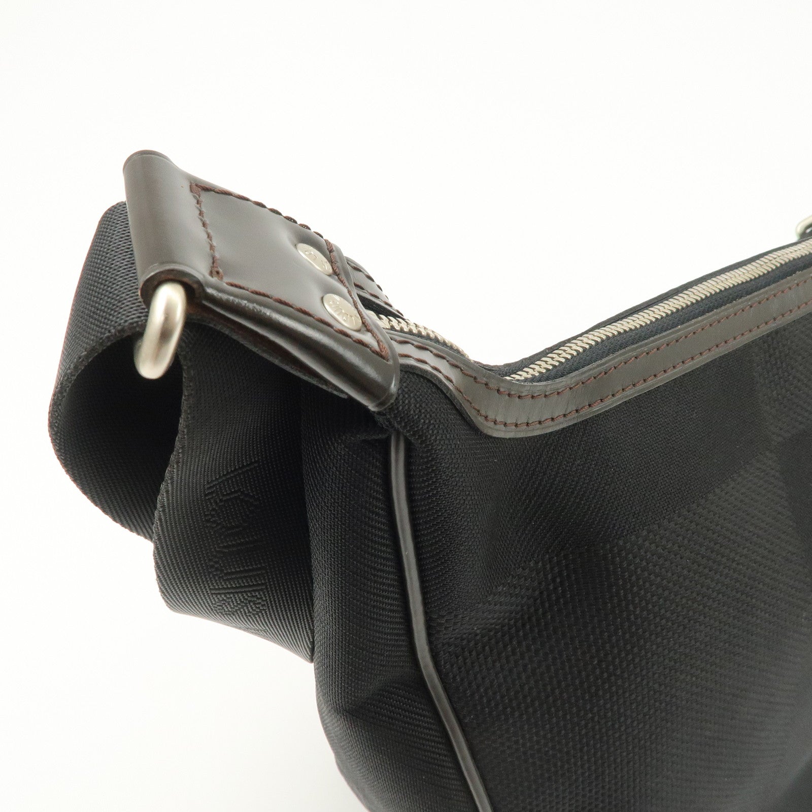Louis Vuitton Damier Giant Canvas Nume Leather Explorateur M93616