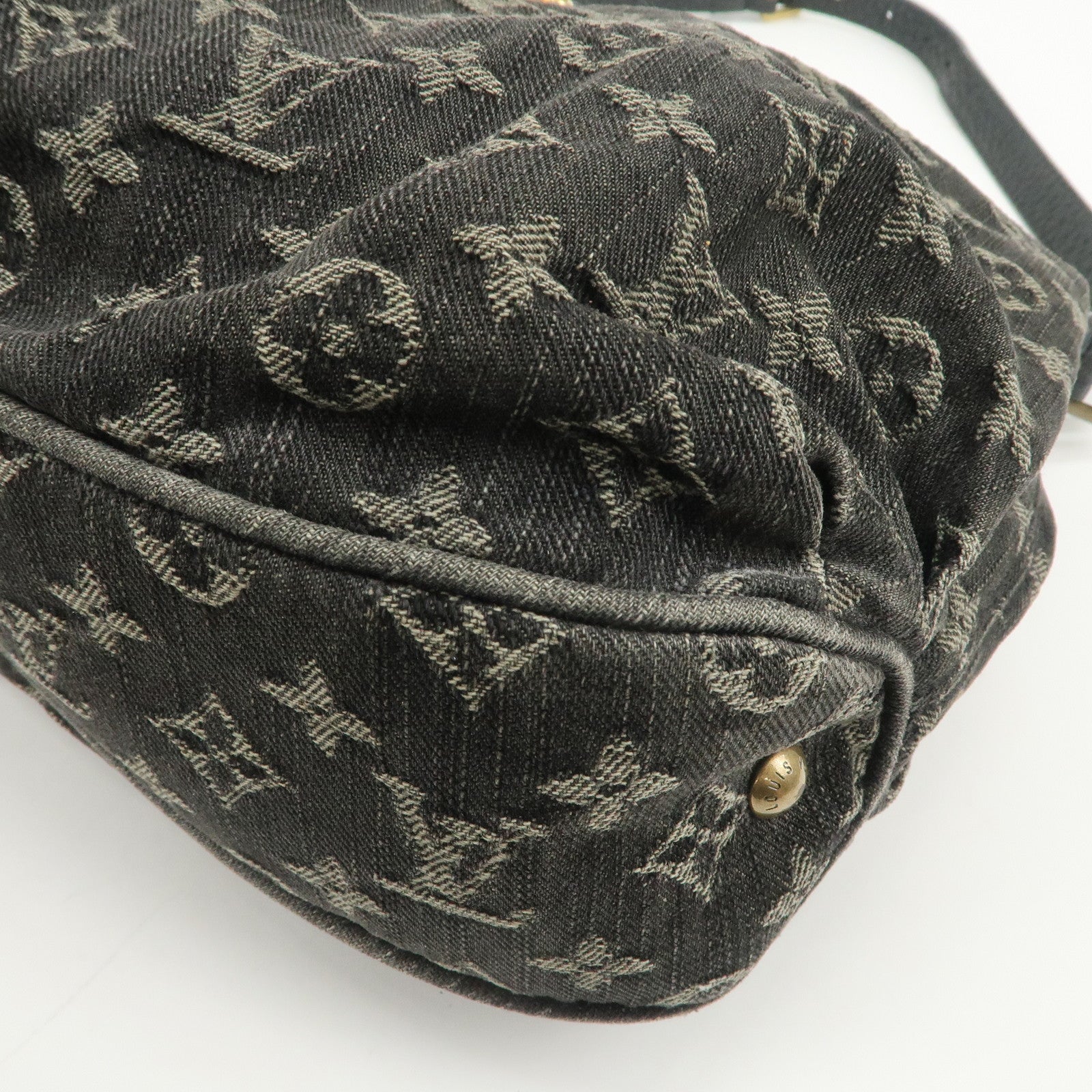 Louis Vuitton Monogram Denim Slightly Shoulder Bag Noir M95835