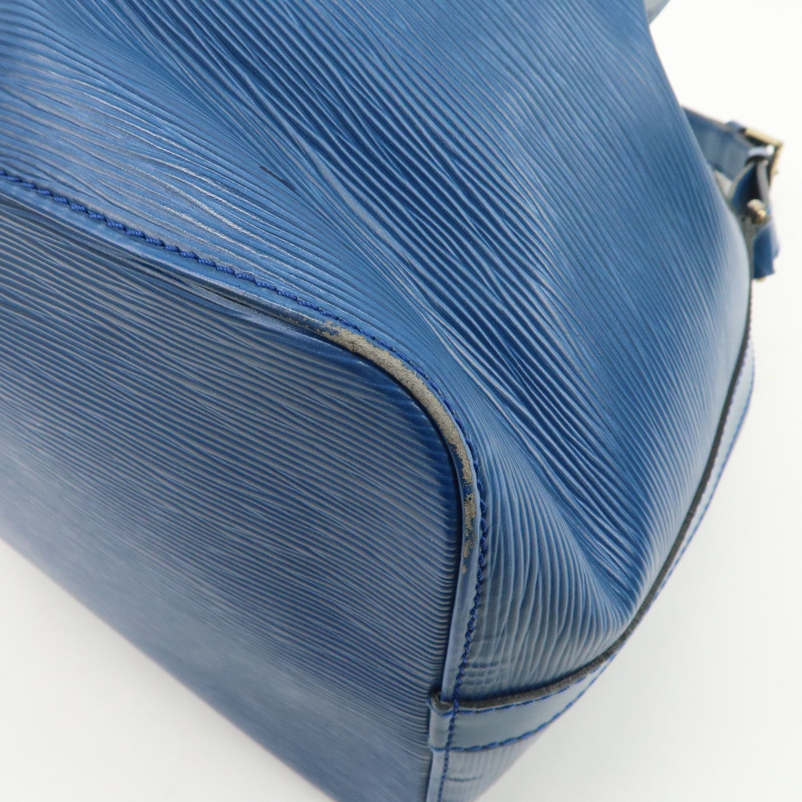 Louis Vuitton Epi Leather Petit Noe Shoulder Bag Toledo Blue M44105