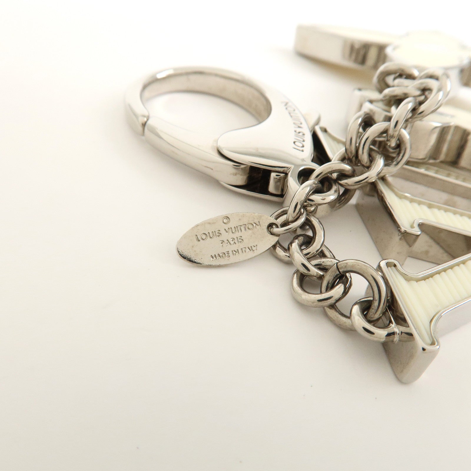 Louis Vuitton Bijoux Sac Fleur de Epi Bag Charm Silver White M65085